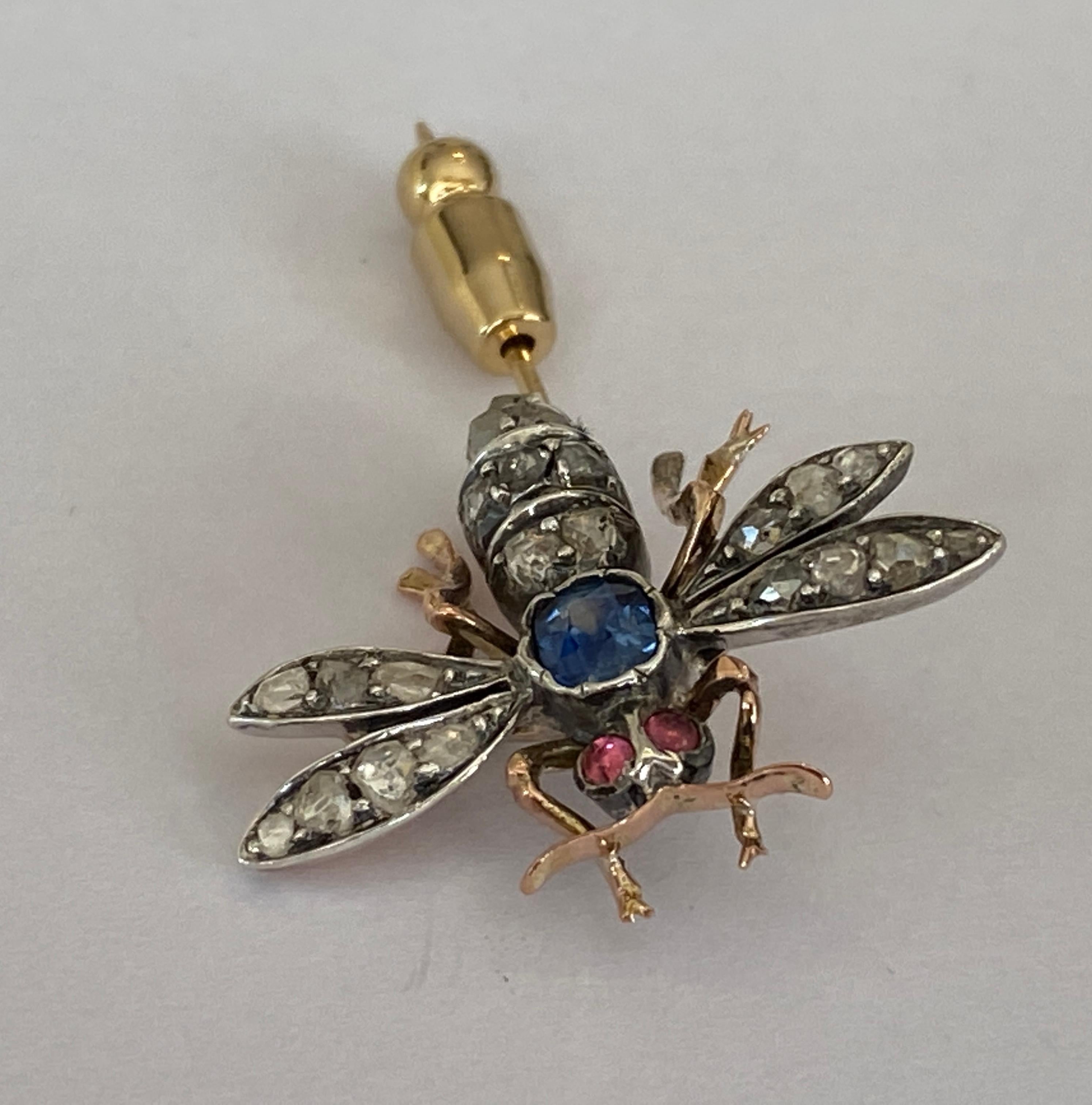  Antique butterfly gold /silver brooch with sapphire, rose diamonds and ruby In Good Condition For Sale In AMSTERDAM, NL