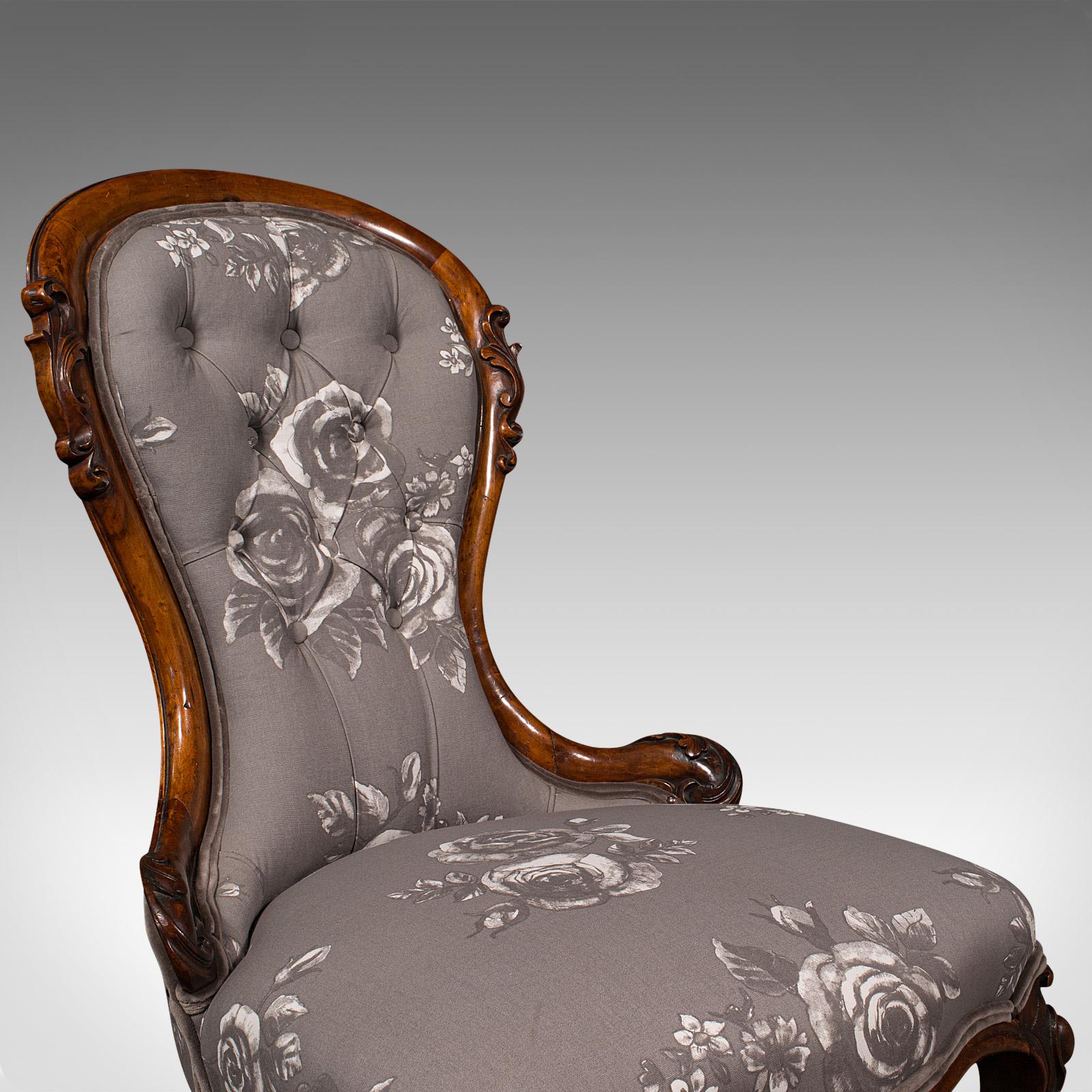 Fauteuil de salon ancien à dossier boutonné, anglais, noyer, cuillère, assise, style victorien, vers 1840 en vente 2