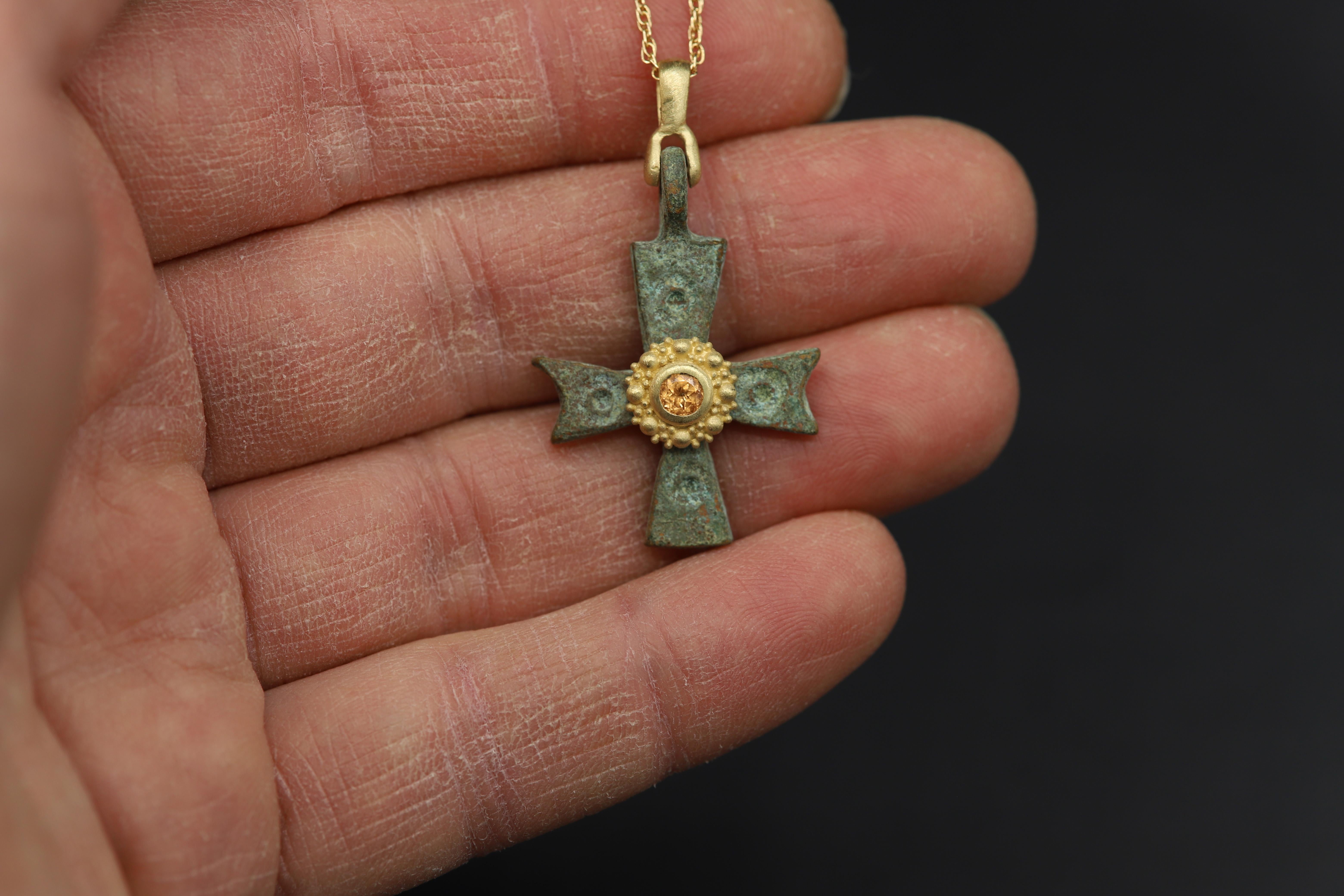 Byzantine Antique Style Cross 18 Karat Gold & Yellow Sapphire Gemstone(#3) In New Condition In Brooklyn, NY