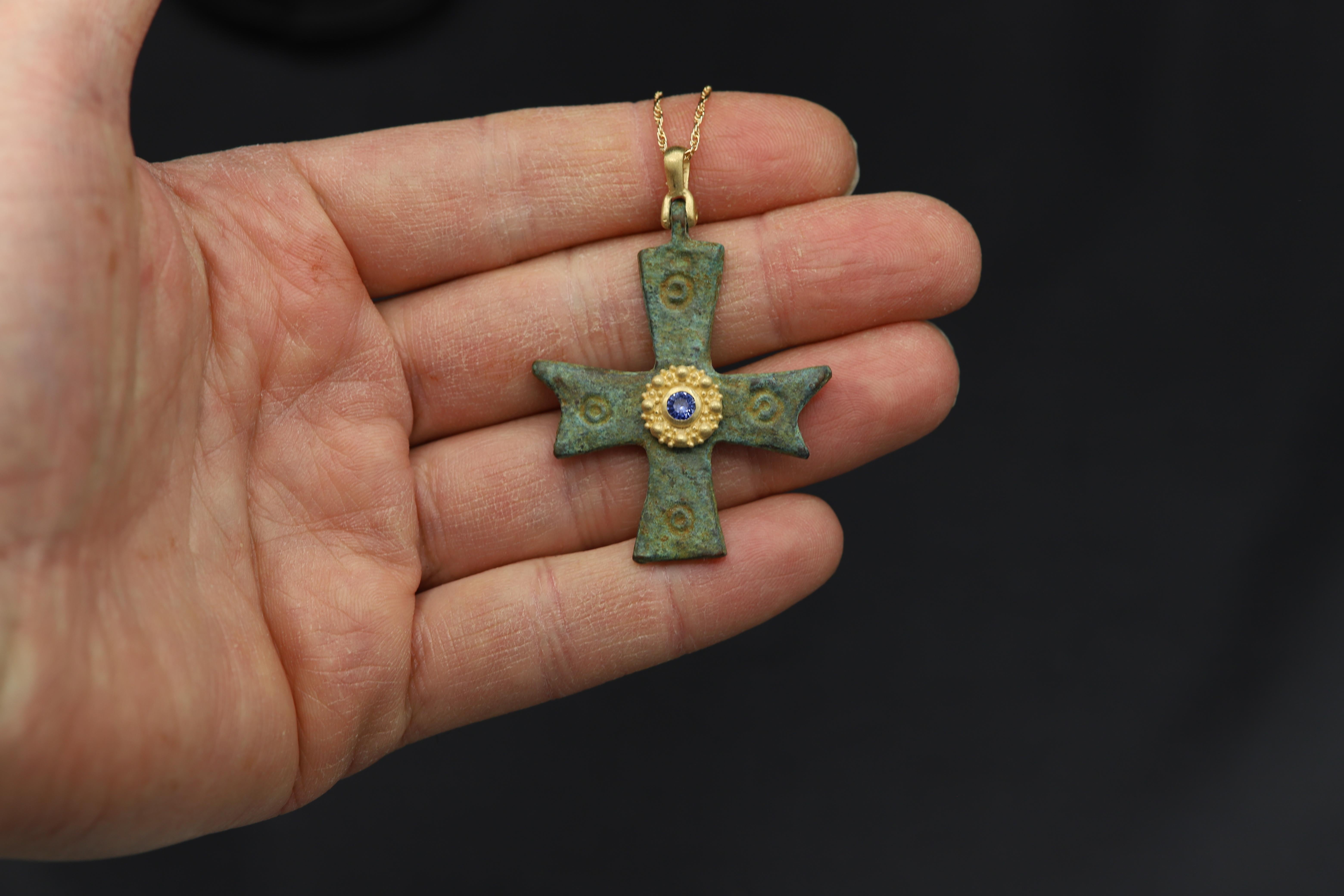 Byzantine Antique Style Cross 18 Karat Gold & Blue Sapphire(#14) In New Condition In Brooklyn, NY