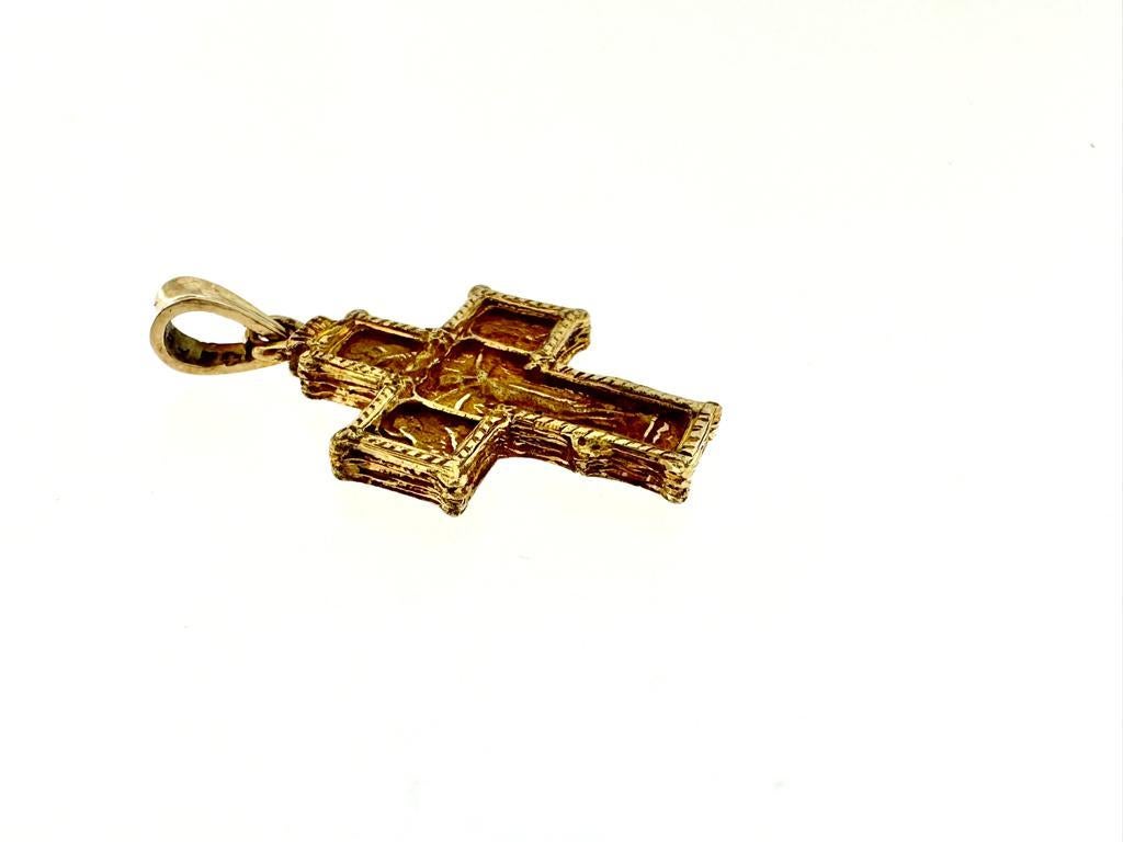 Crucifix byzantin ancien en or jaune 18 carats Bon état à Esch sur Alzette, Esch-sur-Alzette
