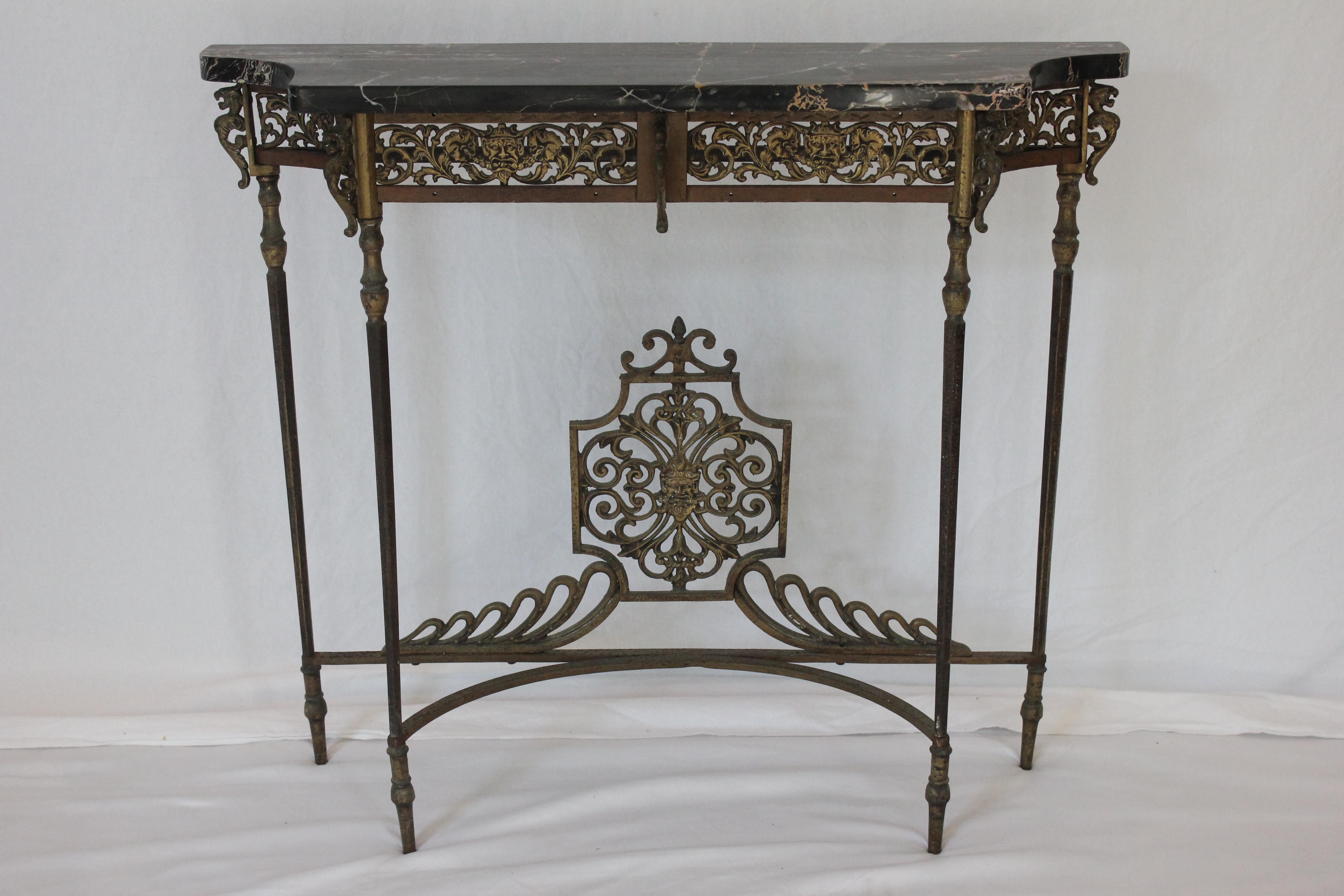 Age: 1900 - 1950

Furniture Style: Art Deco (1920 - 1940)

Overall Dimensions: Width - 38-1/8