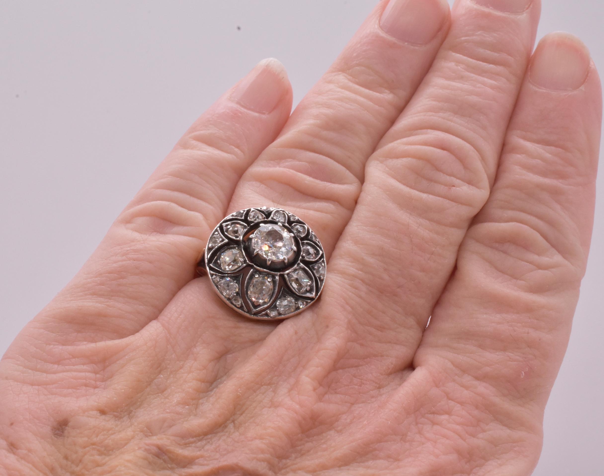 Antike C1850 14k Französisch Diamond Cluster Ring in der Form einer Blume Spray 2