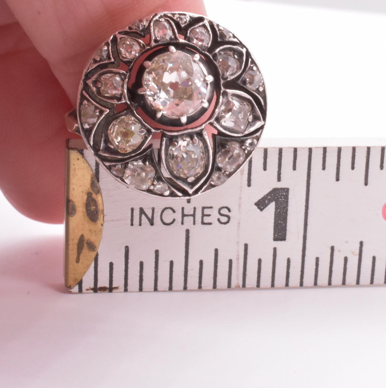 Bague française ancienne en grappe de diamants 14 carats en forme de gerbe de fleurs, vers 1850 4