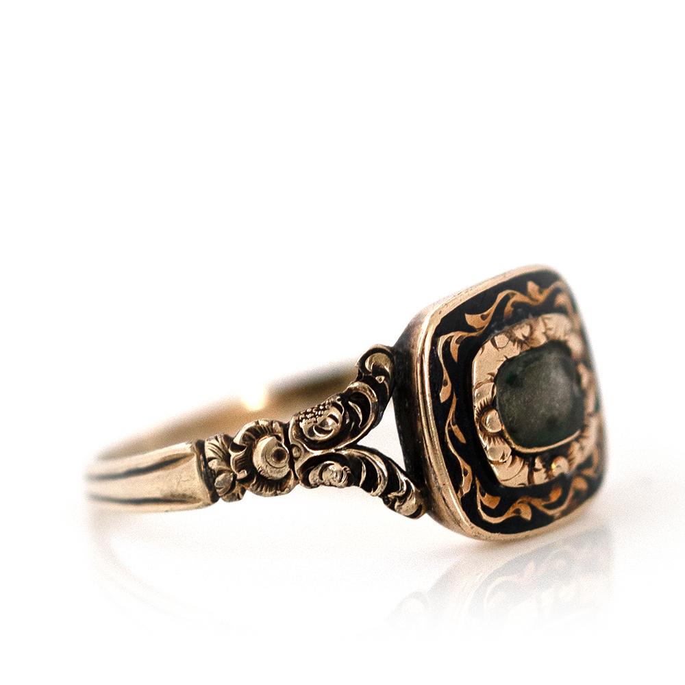 Antik ca.1860-1880 Viktorianischer Gold-Emaille-Trauerring im Zustand „Gut“ im Angebot in London, GB