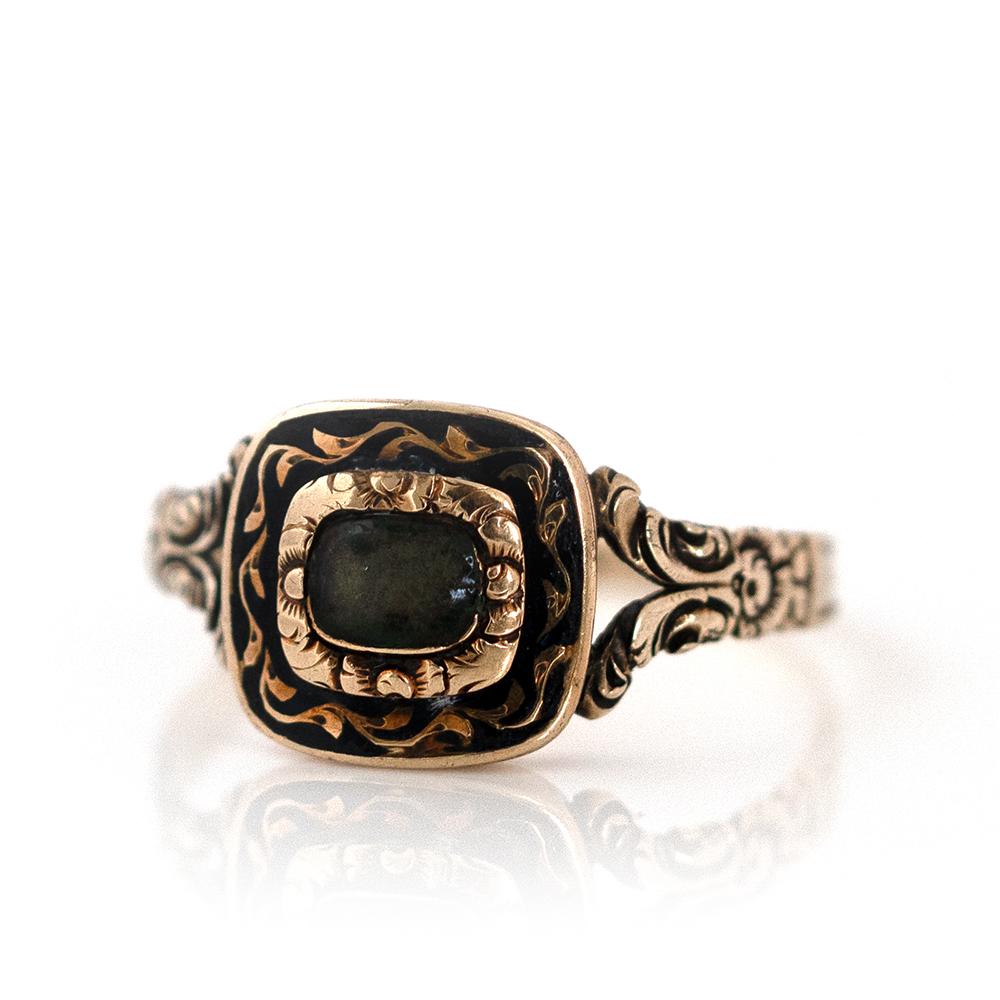 Antik ca.1860-1880 Viktorianischer Gold-Emaille-Trauerring im Angebot 2