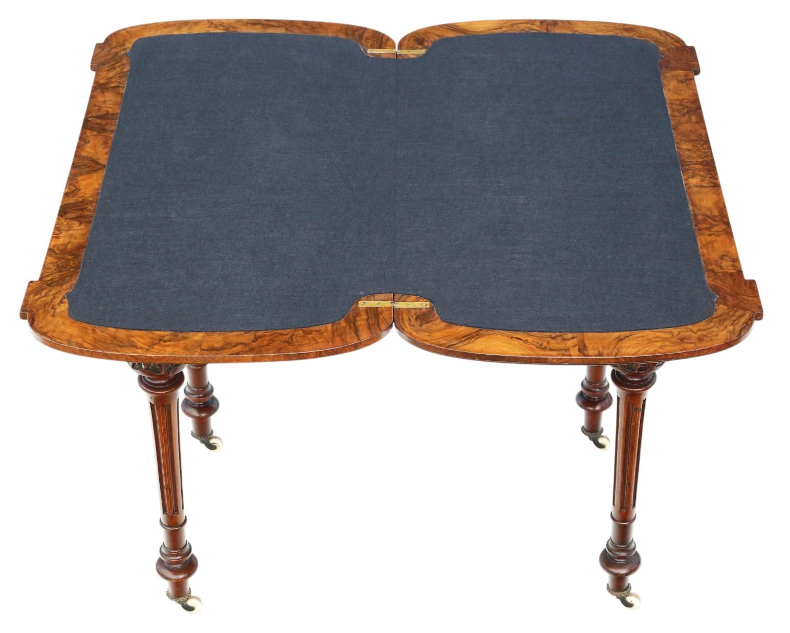 Legno Antico tavolo da gioco vittoriano in mogano e radica di noce del 1880 circa - Qualità pregiata del 19° C. in vendita