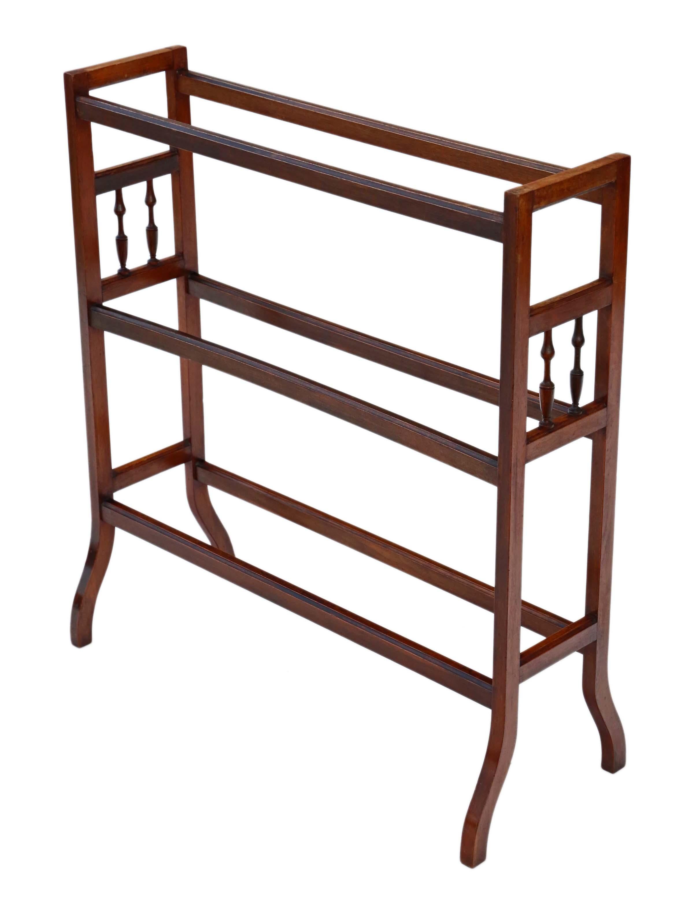 Antique quality Victorian circa 1880 mahogany towel rail stand.
This item is solid and strong, with no loose joints.
No woodworm.
Would look amazing in the right location!
Overall maximum dimensions:
81cm W x 32cm D x 87cm H.
In very good