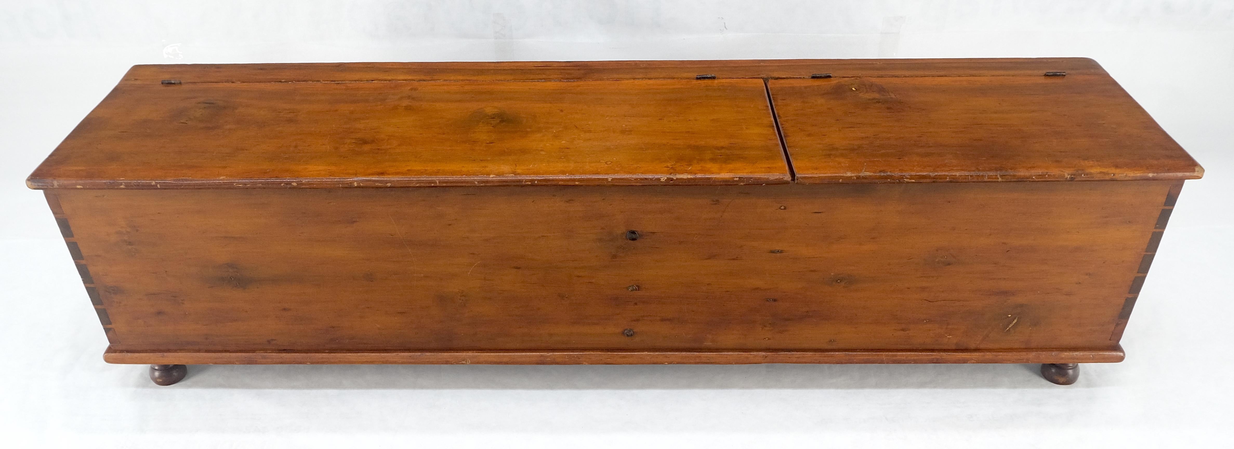 Ancienne boîte de rangement c1880 à double couvercle en forme de banc avec assemblage à queue d'aronde en vente 11