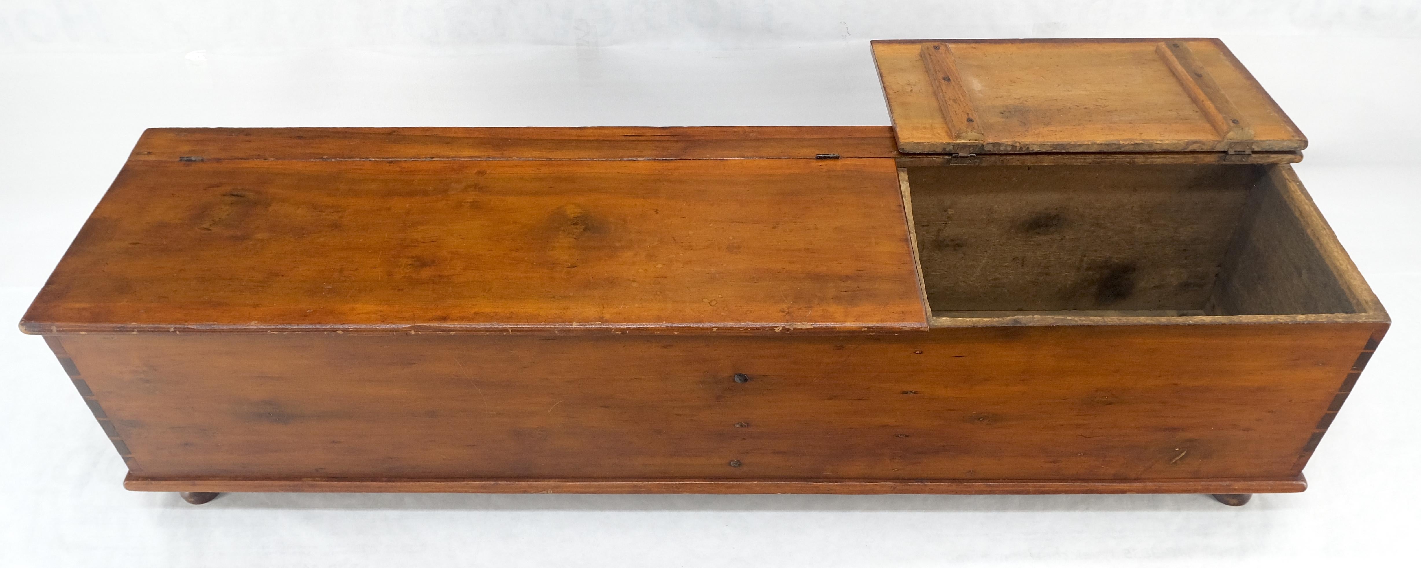 Ancienne boîte de rangement c1880 à double couvercle en forme de banc avec assemblage à queue d'aronde en vente 1