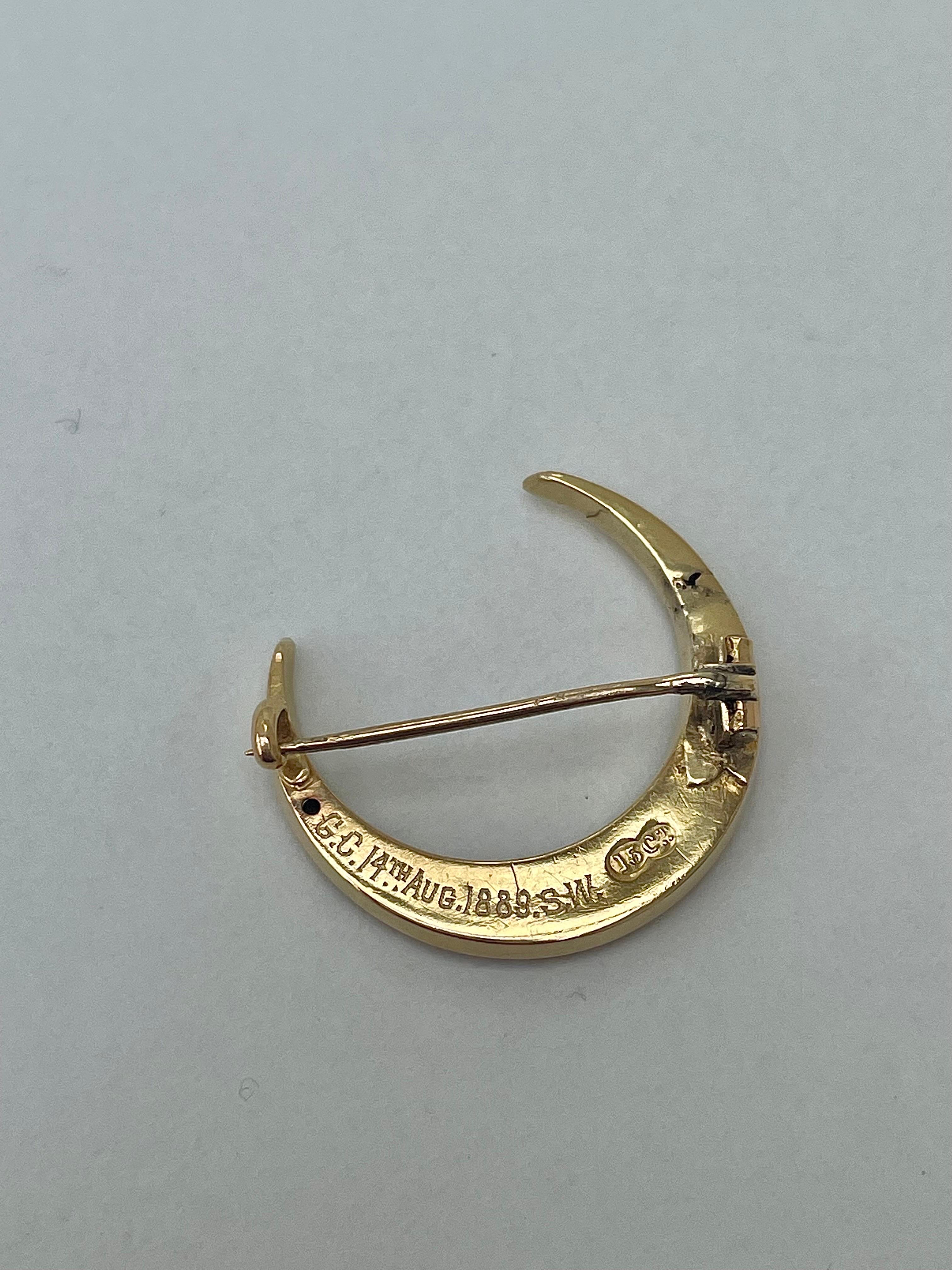 Victorian Antique C.1883 15ct Yellow Gold Crescent Brooch For Sale