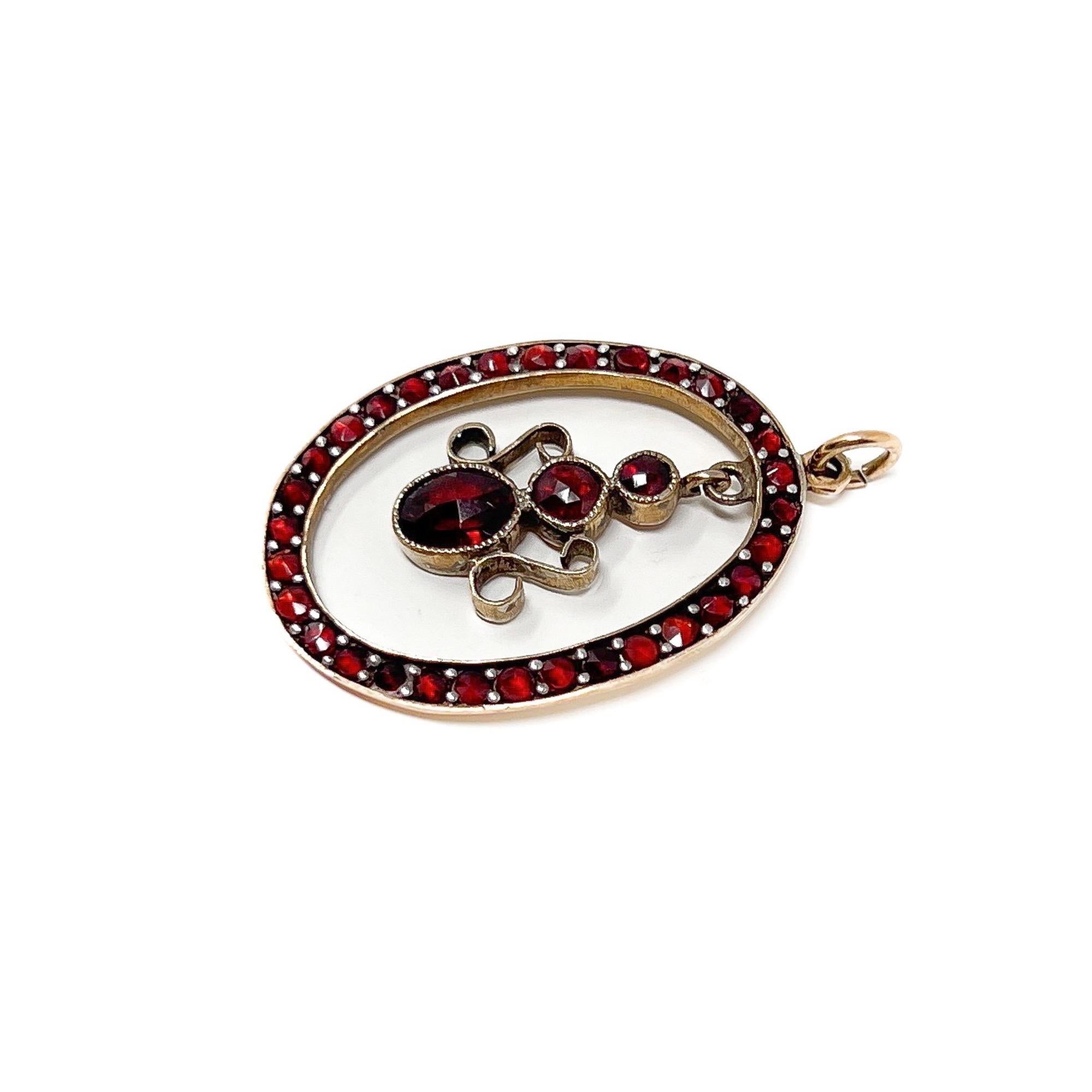 Antique c.1900 Bohemian Garnet Pendant In Good Condition For Sale In Skelmersdale, GB