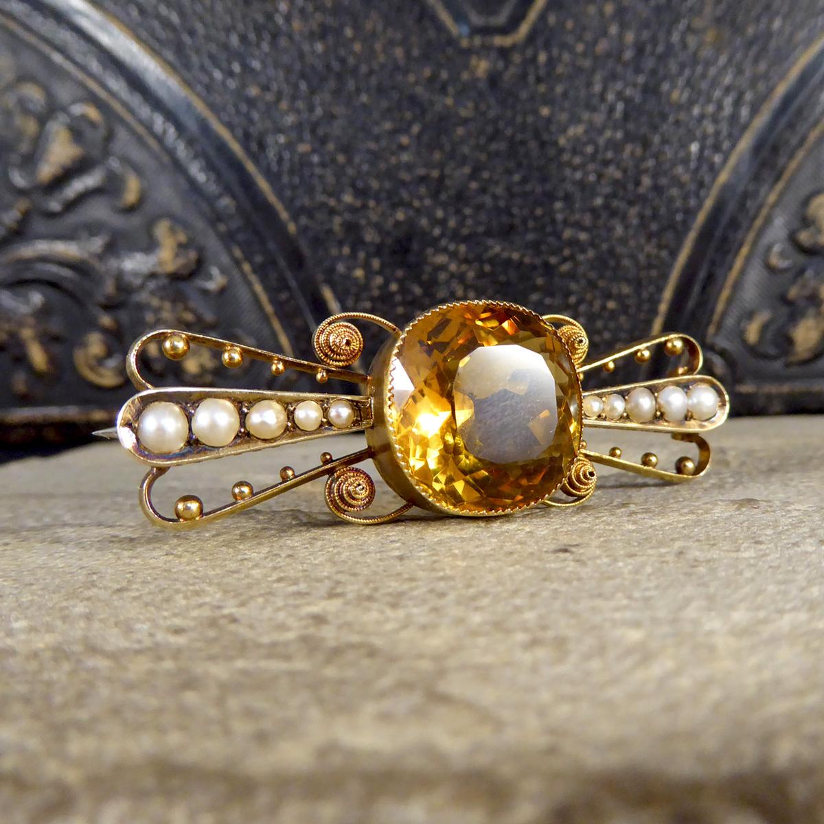 Edwardian Antique C1900 Collar Set Citrene Brooch with Pearl and Dot Decorative Wings Gold For Sale