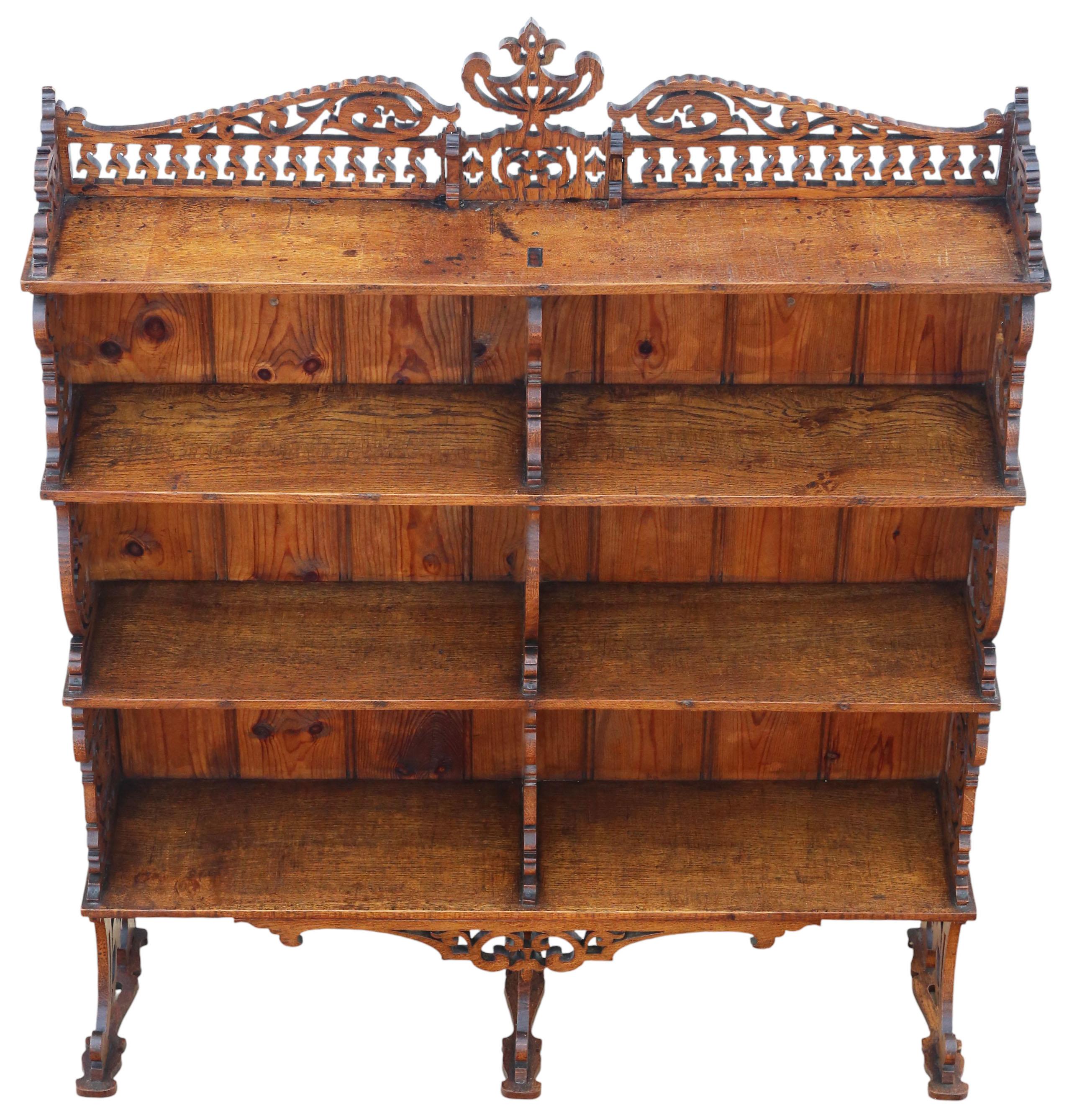 Britannico Antica libreria a cascata in legno di Oak del 1900 - a parete o a pavimento in vendita