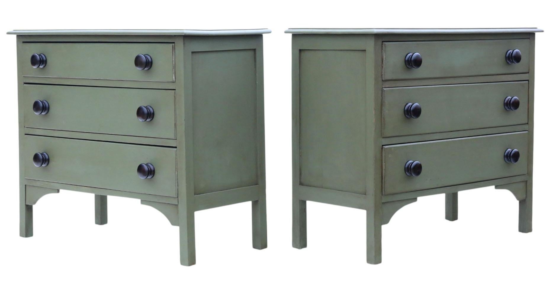 Antiguo c.1900 Pareja de Cómodas Pintadas del Renacimiento Georgiano - Muebles de Gran Calidad

Pareja de cómodas pintadas de estilo renacimiento georgiano de gran calidad, de hacia 1900, pintadas de nuevo con un atractivo acabado oliváceo y