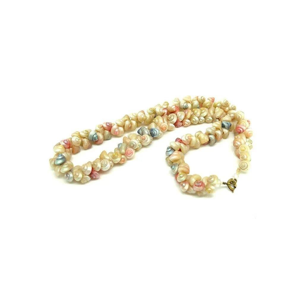 Women's Antique c.1900s Victorian Pastel Shell Necklace For Sale