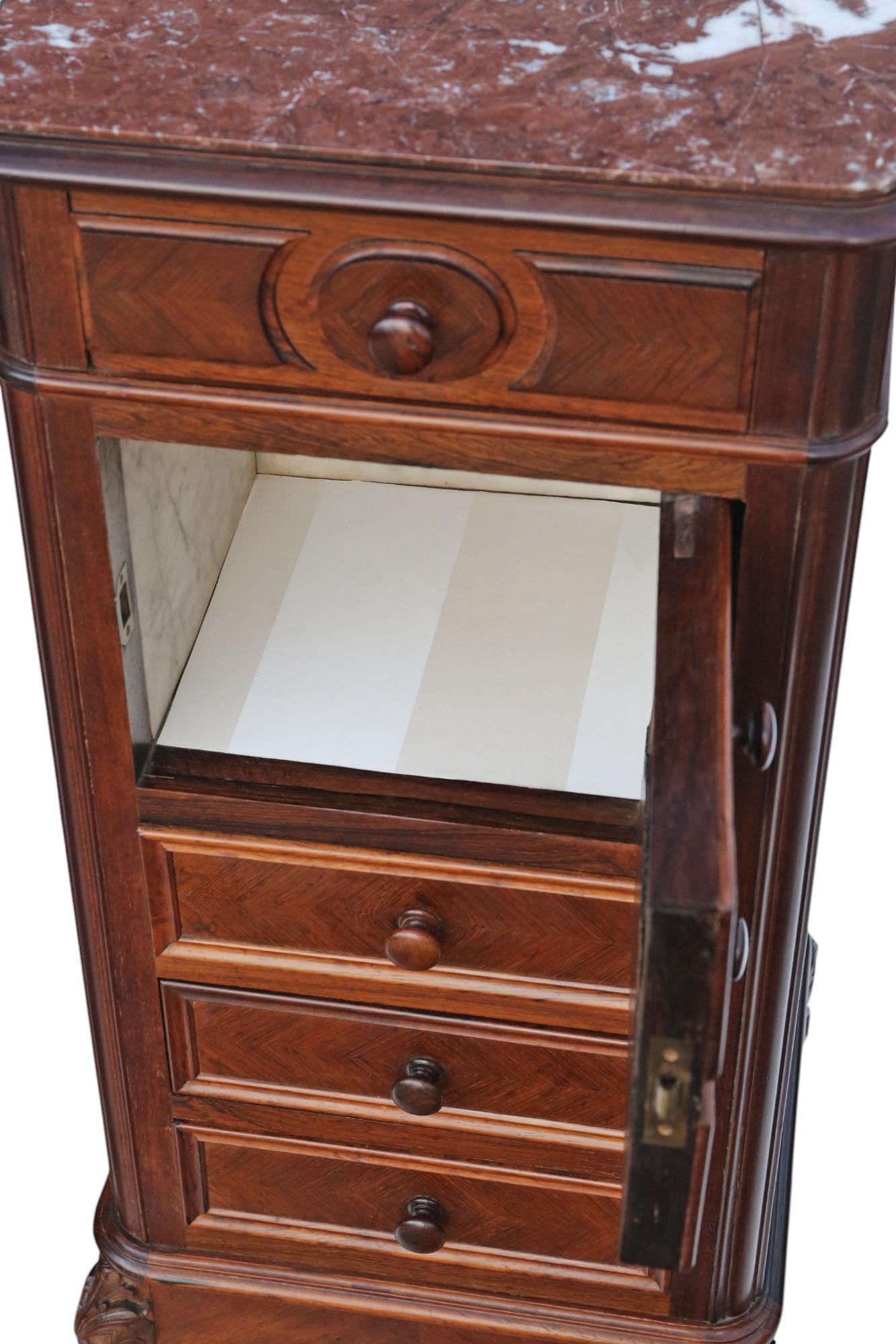 Inizio XX secolo Antico C.C. 1910 Coppia di Comodini alti in legno impiallacciato di qualità in vendita