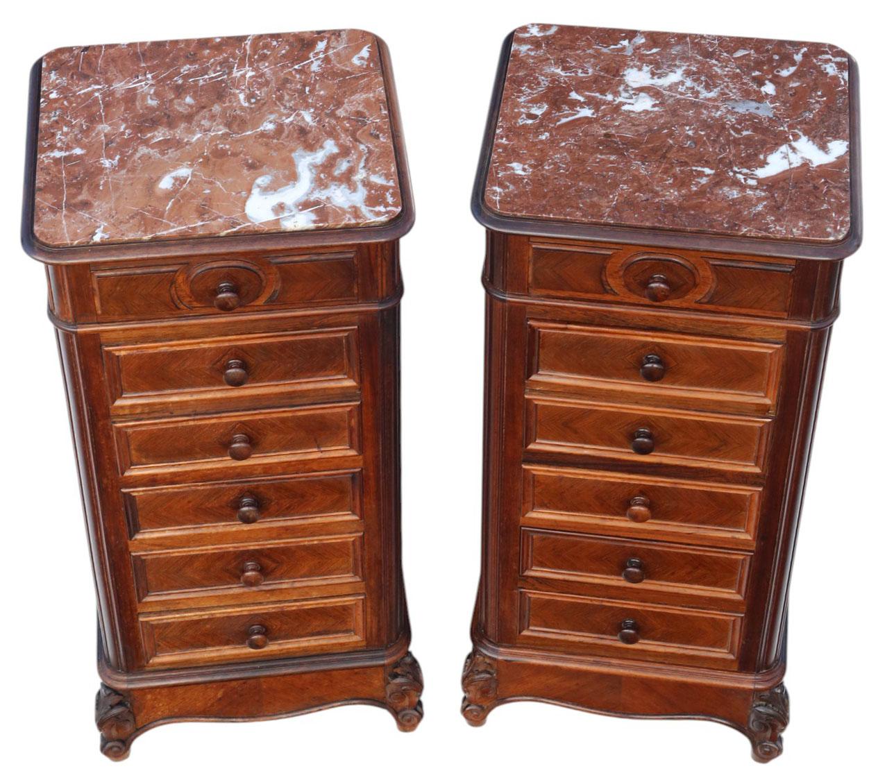 Legno Antico C.C. 1910 Coppia di Comodini alti in legno impiallacciato di qualità in vendita