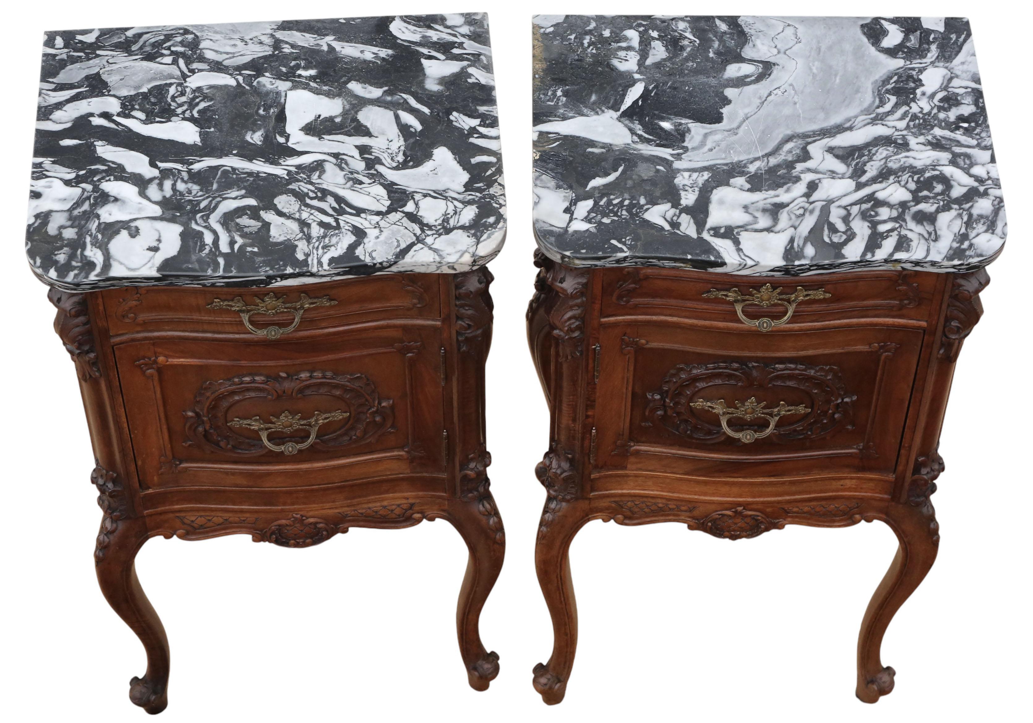 Antiguo c.1920 Mesilla de noche italiana de nogal y mármol - Gran calidad en Bueno estado para la venta en Wisbech, Cambridgeshire