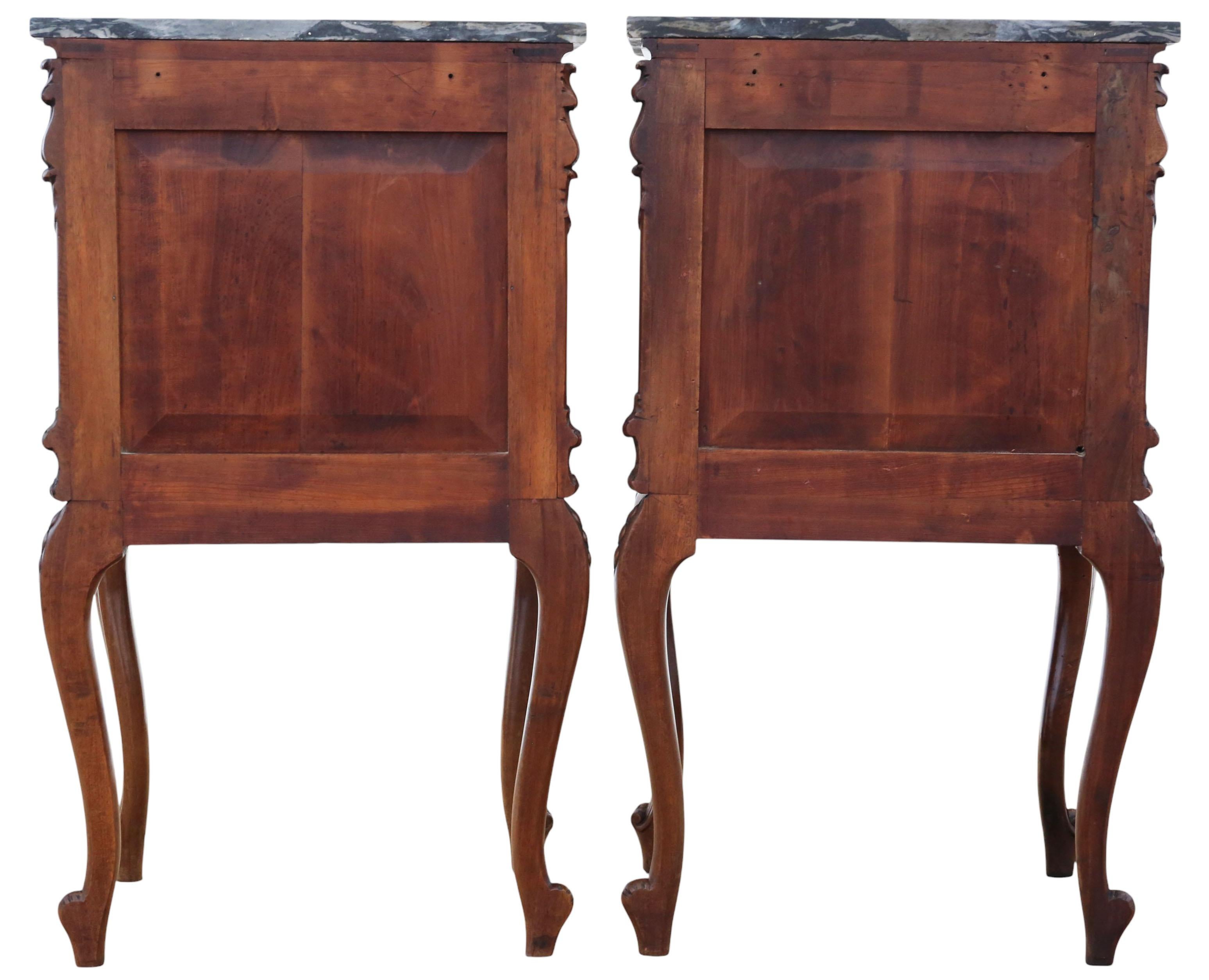 Antiguo c.1920 Mesilla de noche italiana de nogal y mármol - Gran calidad en venta 2