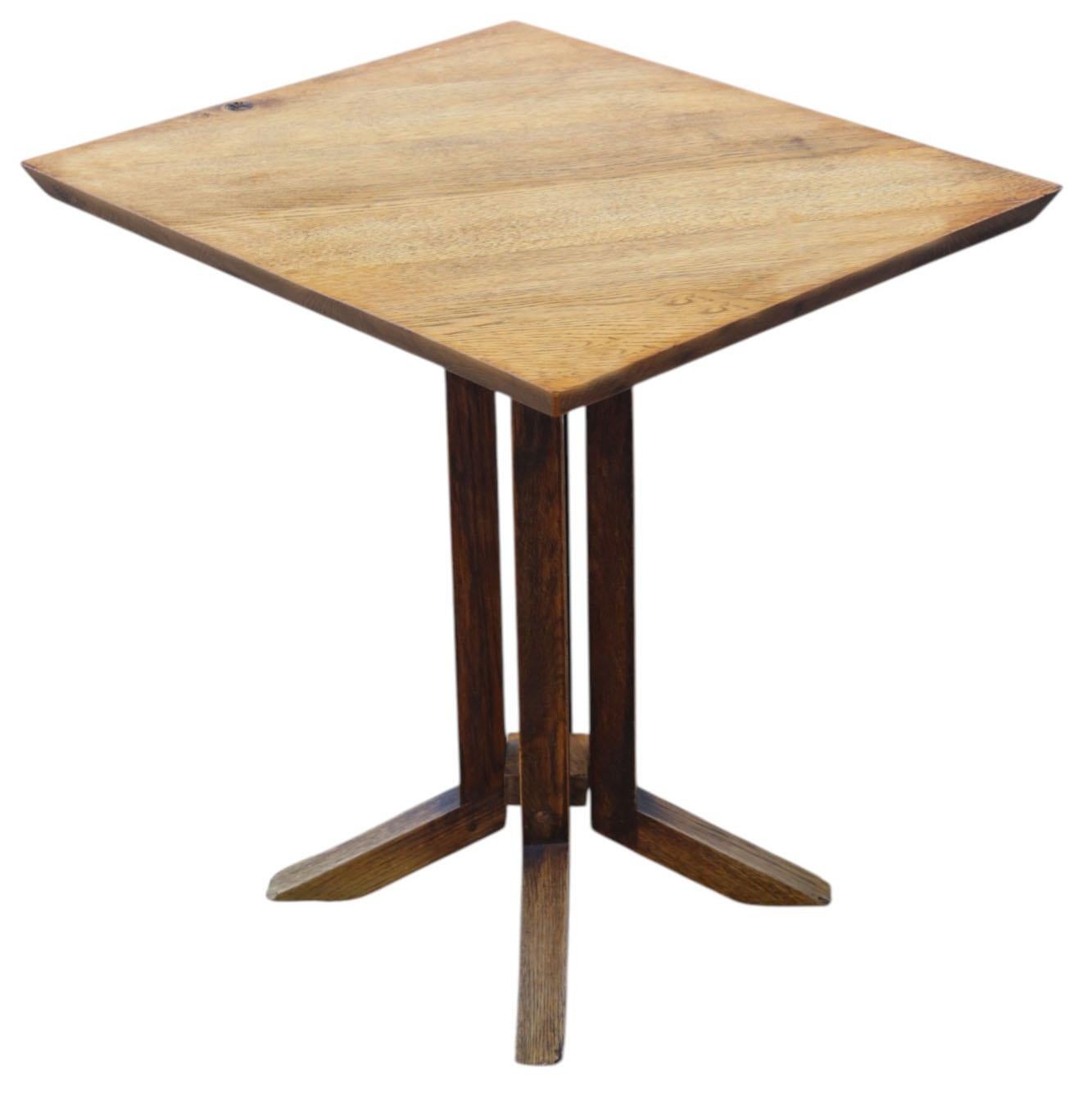 Antiguo c.1920 Mesa auxiliar rectangular de roble Mesa auxiliar o centro de ventana Roble en venta