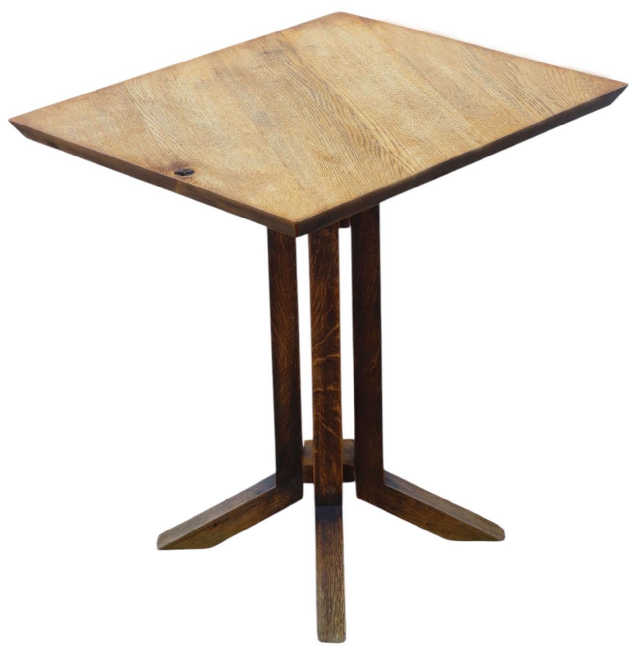 Antiguo c.1920 Mesa auxiliar rectangular de roble Mesa auxiliar o centro de ventana en venta 1