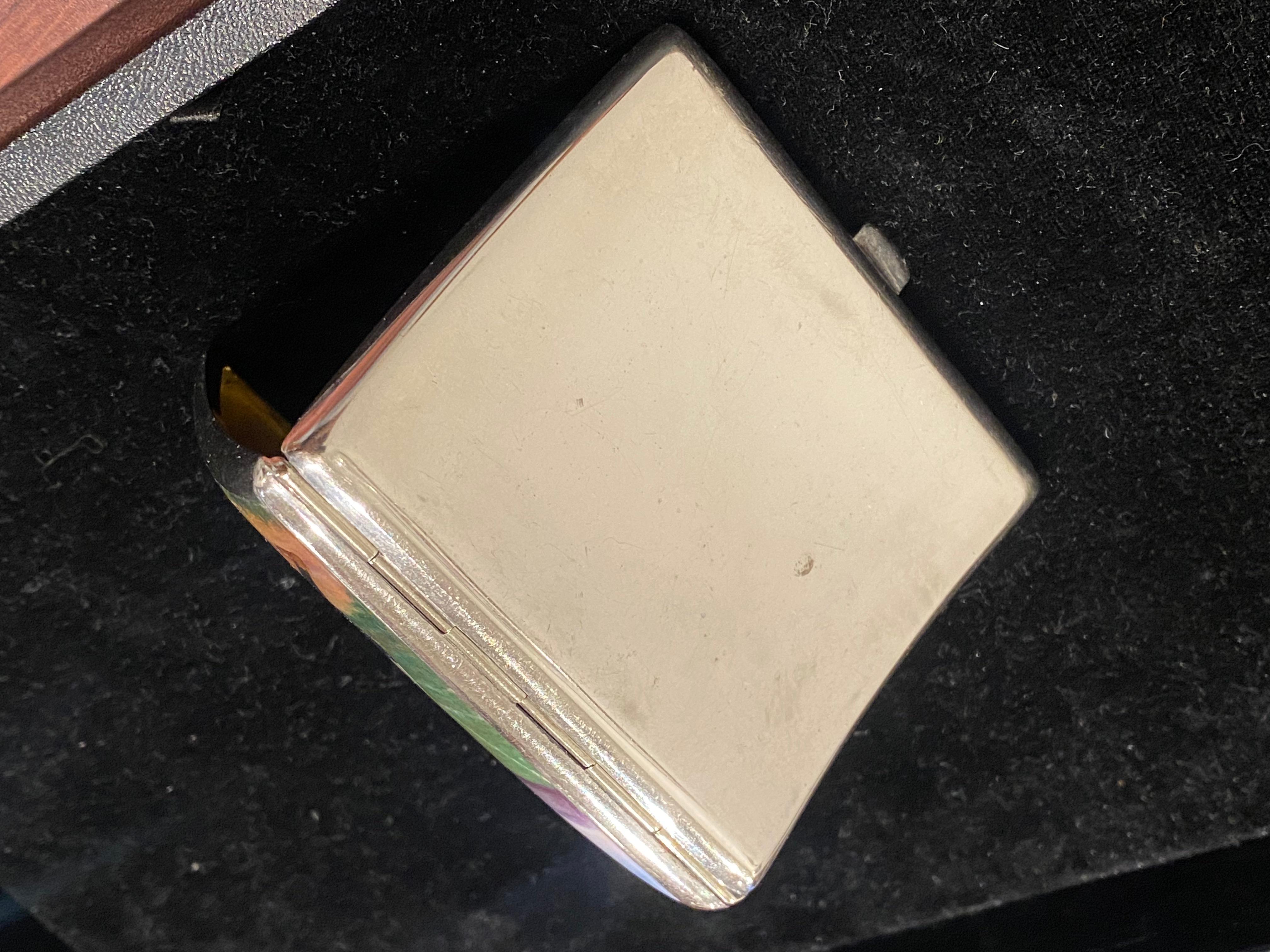 Etui à cigarettes ancien en Alpacca et émail avec scène de football vers 1920 en vente 4