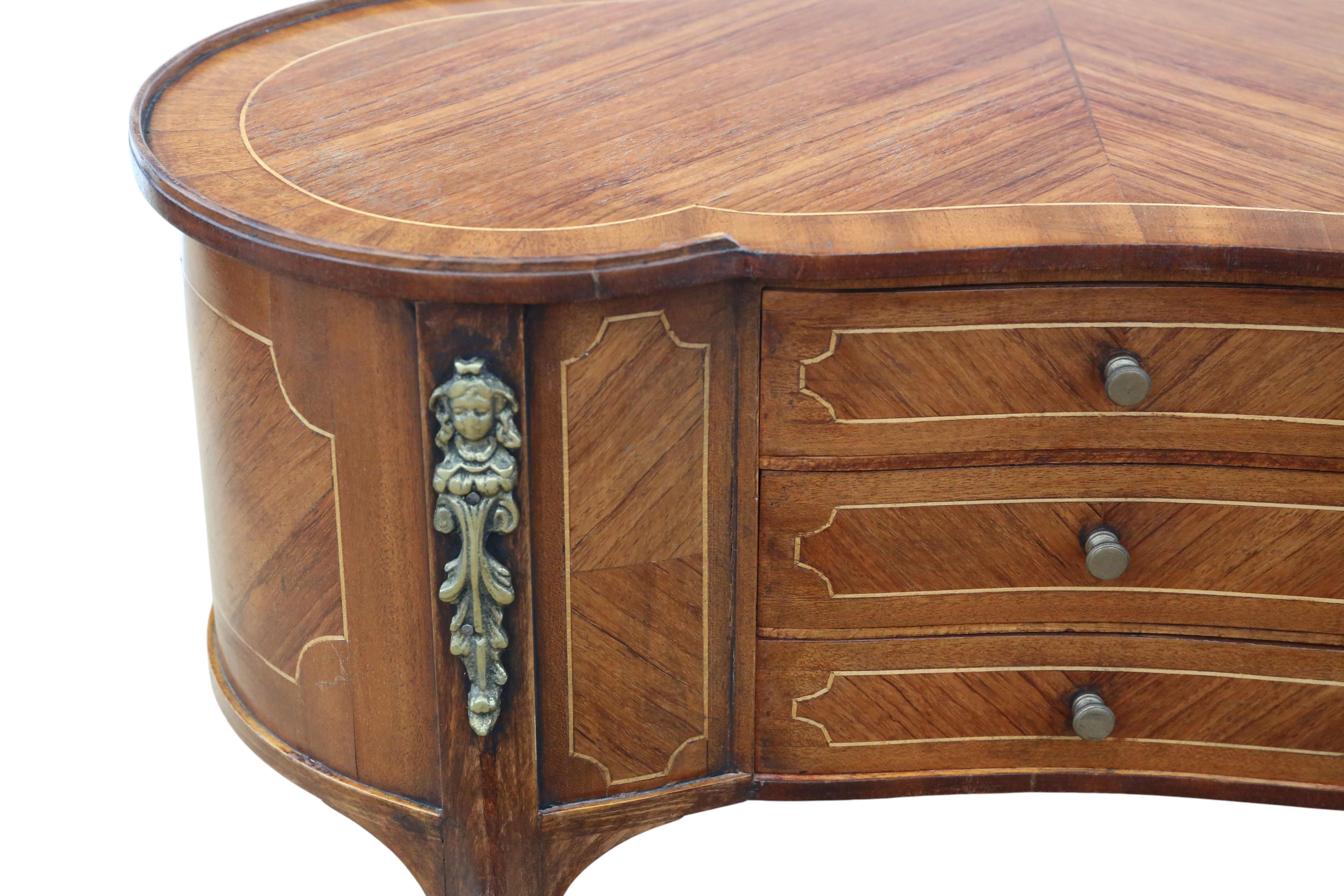 Antique c.1925 Pair of Kidney-Shaped Inlaid Veneer Bedside Tables / Cupboards en vente 4
