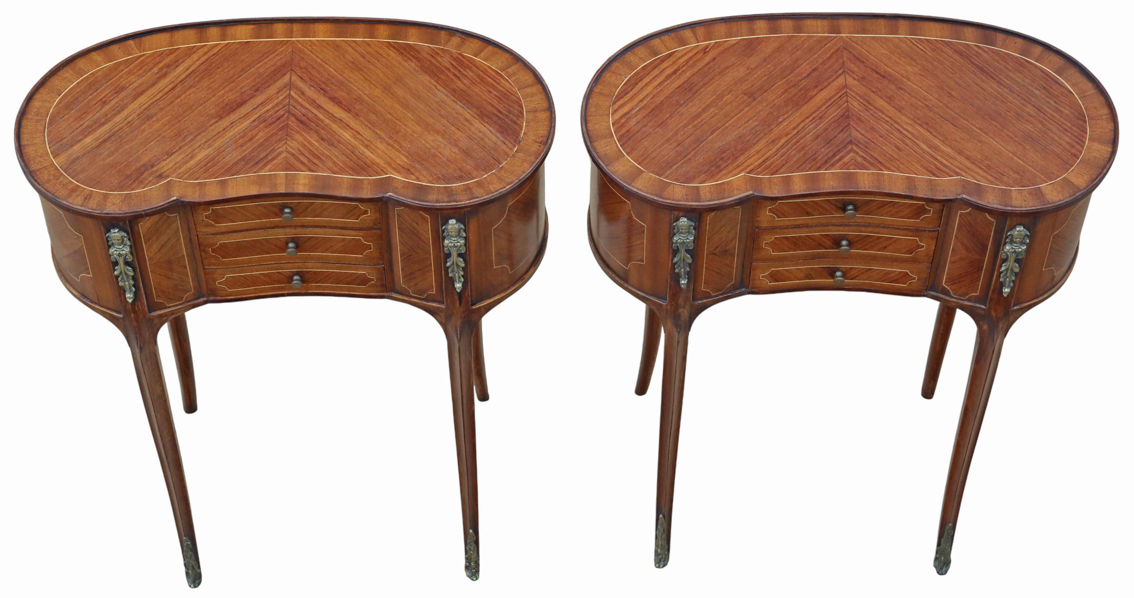 Britannique Antique c.1925 Pair of Kidney-Shaped Inlaid Veneer Bedside Tables / Cupboards en vente