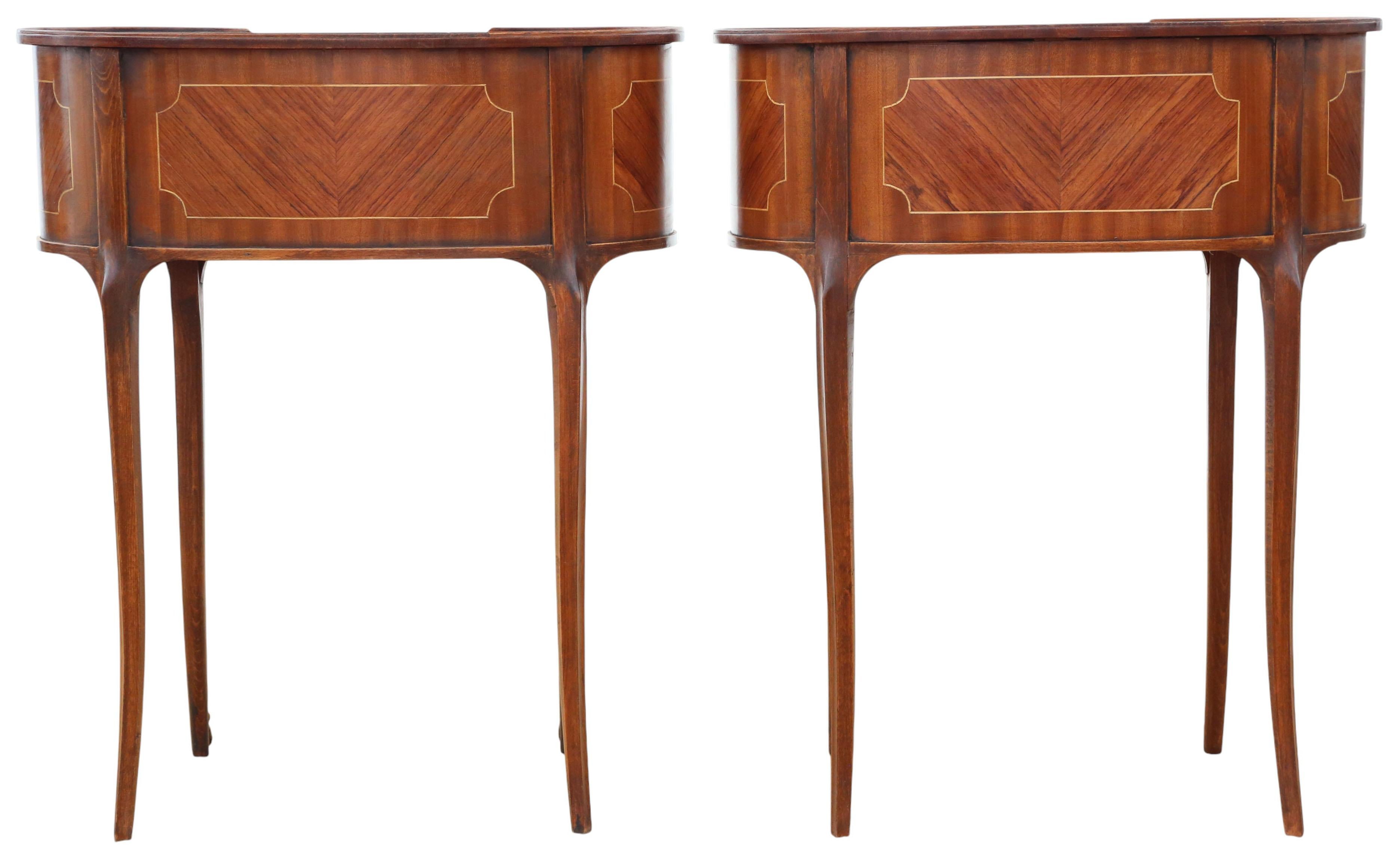 Antique c.1925 Pair of Kidney-Shaped Inlaid Veneer Bedside Tables / Cupboards en vente 1