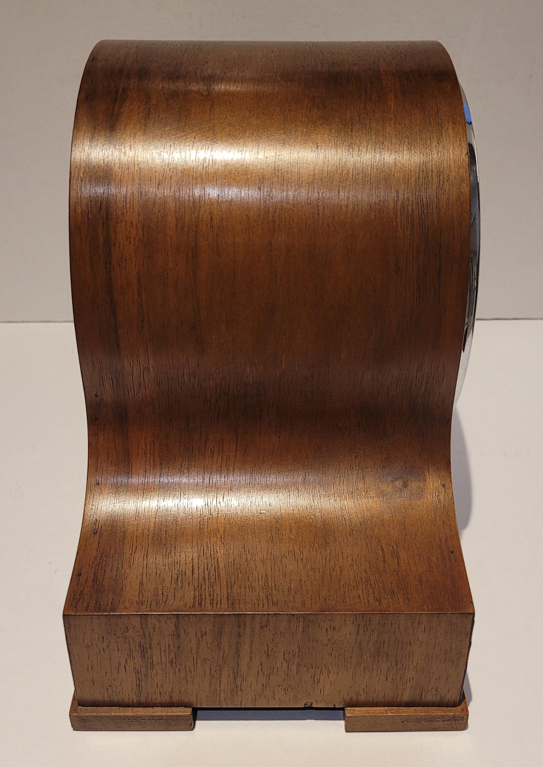 Antique c1930’s “Garrard” Walnut Art Deco Westminster Chiming Clock (Serviced) For Sale 5