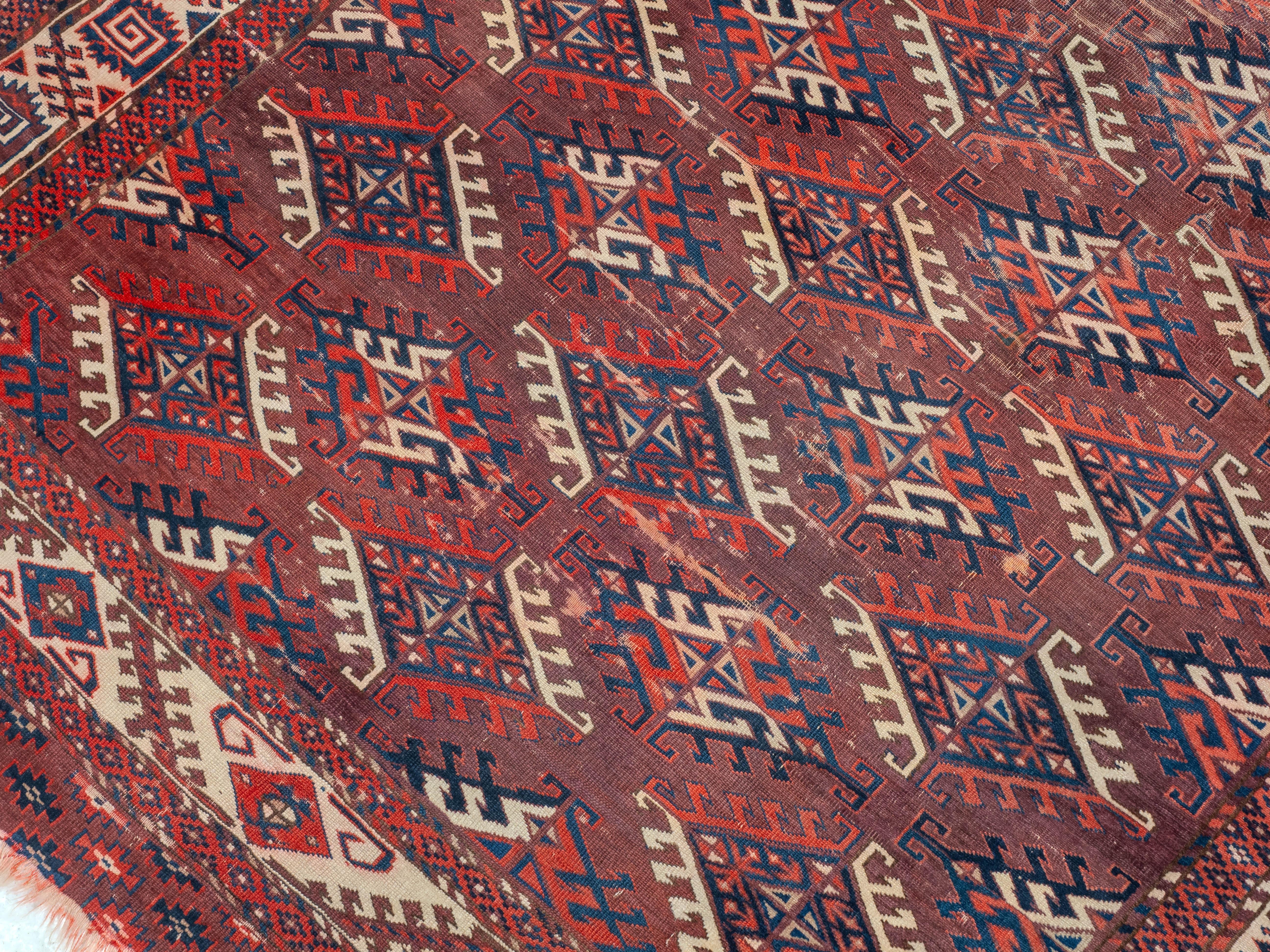 Antico tappeto turkmeno Yomut del XIX secolo Dyrnak Guls (Tappeto orientale tessuto a mano) in vendita 4