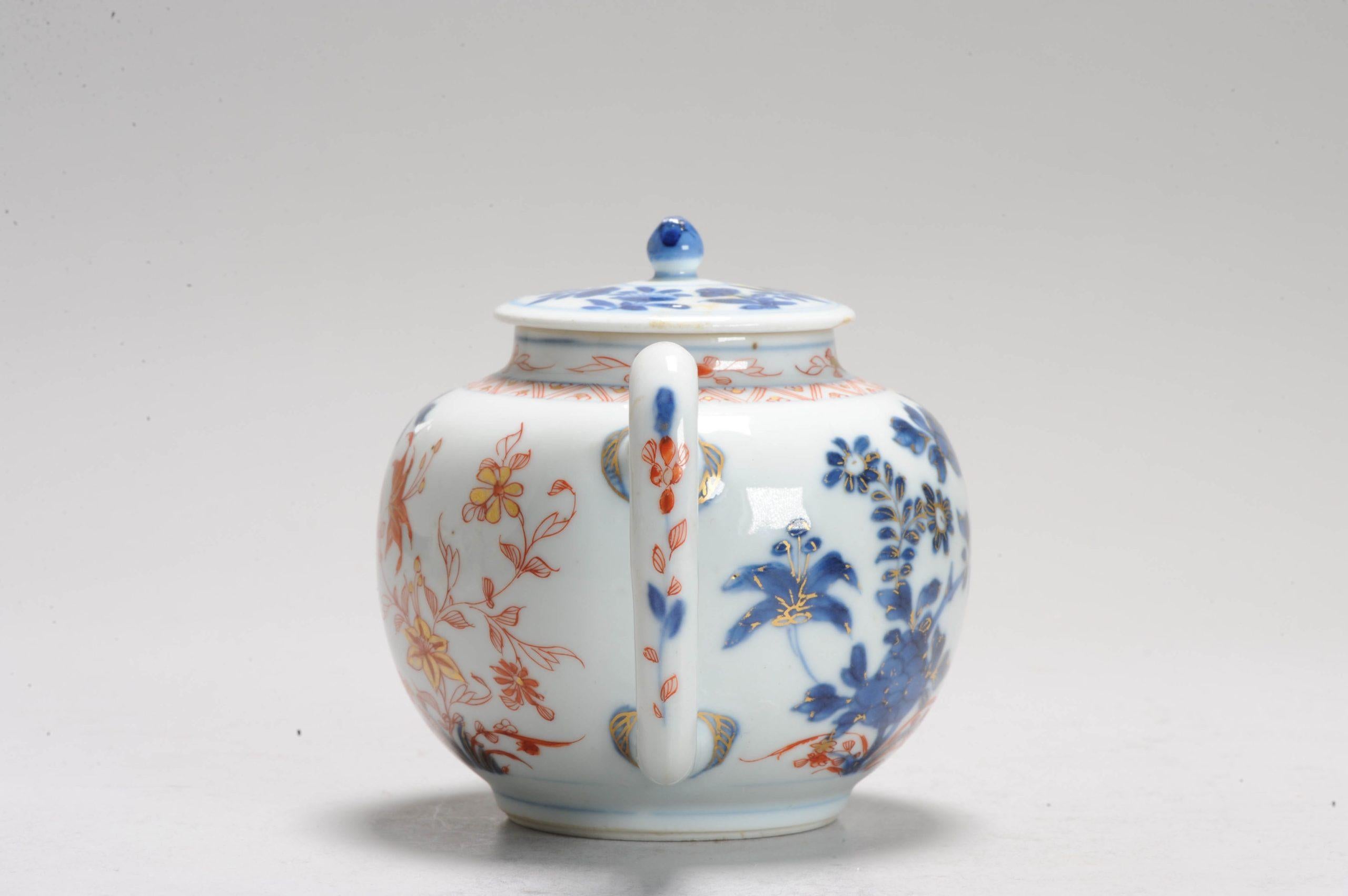 Antique Ca 1700 Chinese Porcelain Kangxi Imari Decorated Teapot For Sale 3