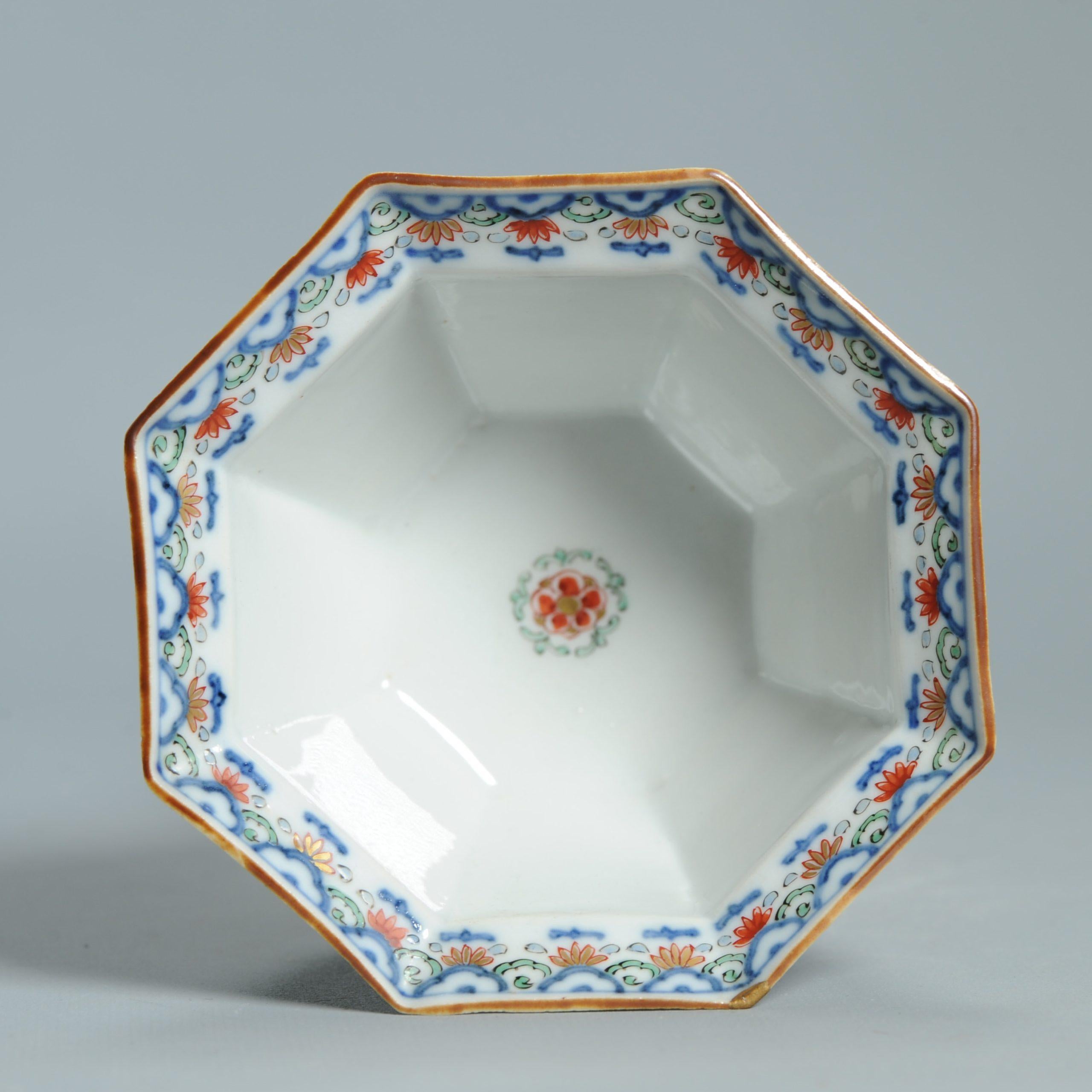 Antike ca 1700 Japanische Arita Kakiemon Ungewöhnlich geformte Schale Blumen im Angebot 5
