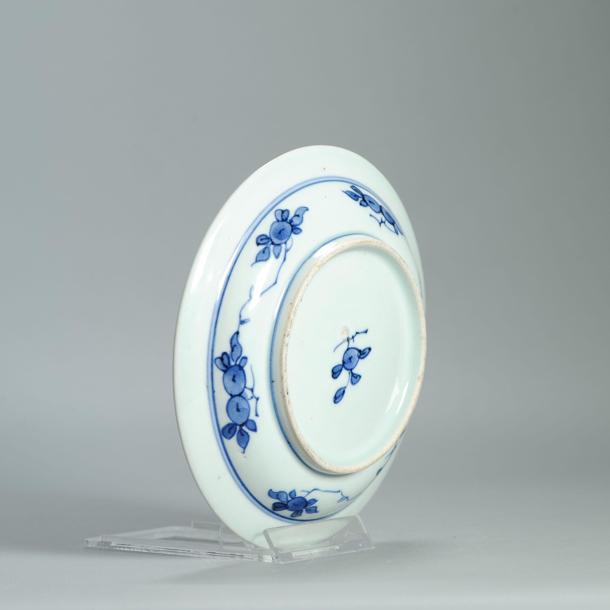 Giapponese Antico piatto giapponese Arita Master of the Rocks Shunzhi del 1700 ca Molto raro in vendita