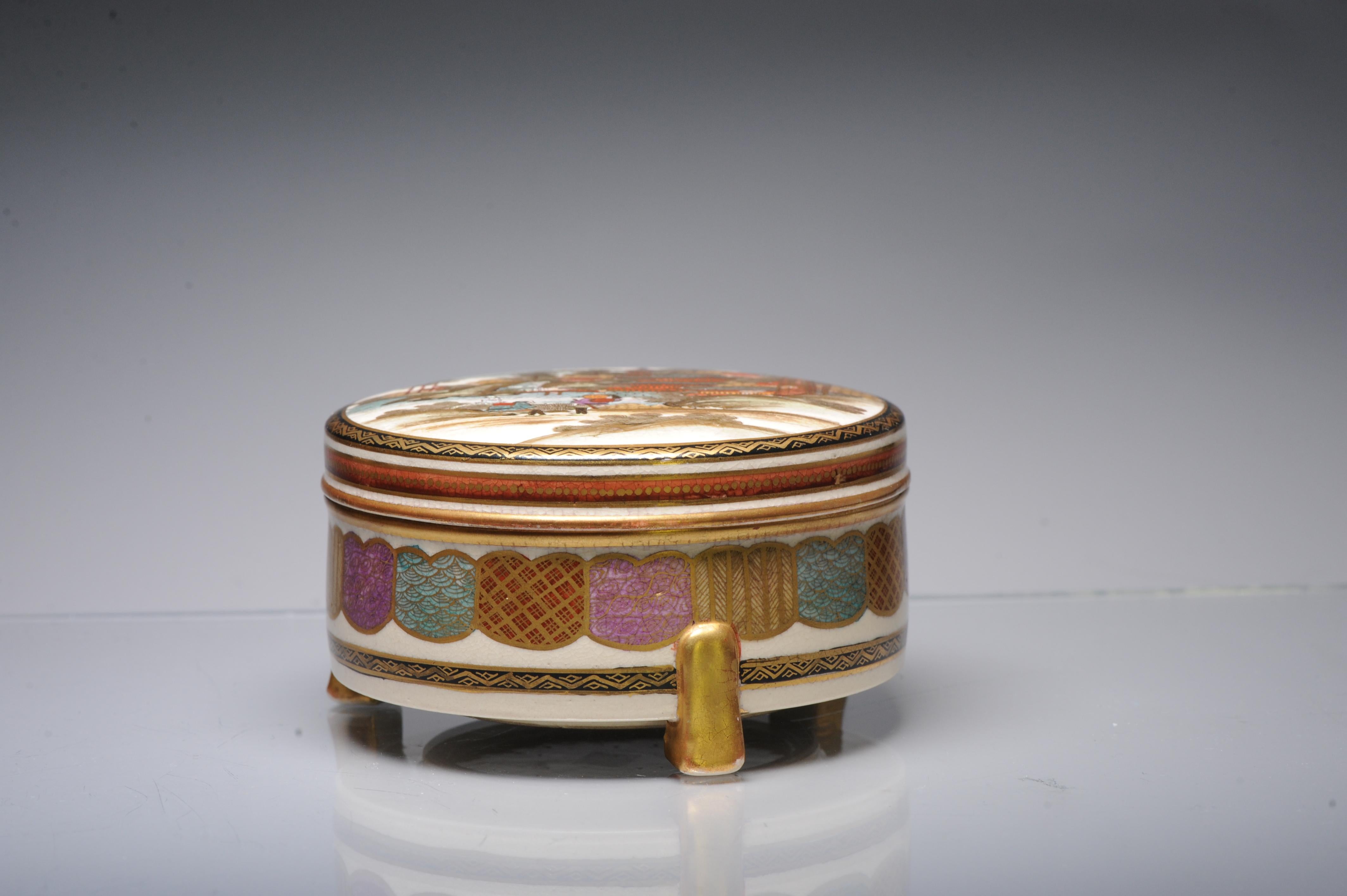 19th Century Antique ca 1900 Japanese Meiji or Taisho Satsuma Powder Box For Sale