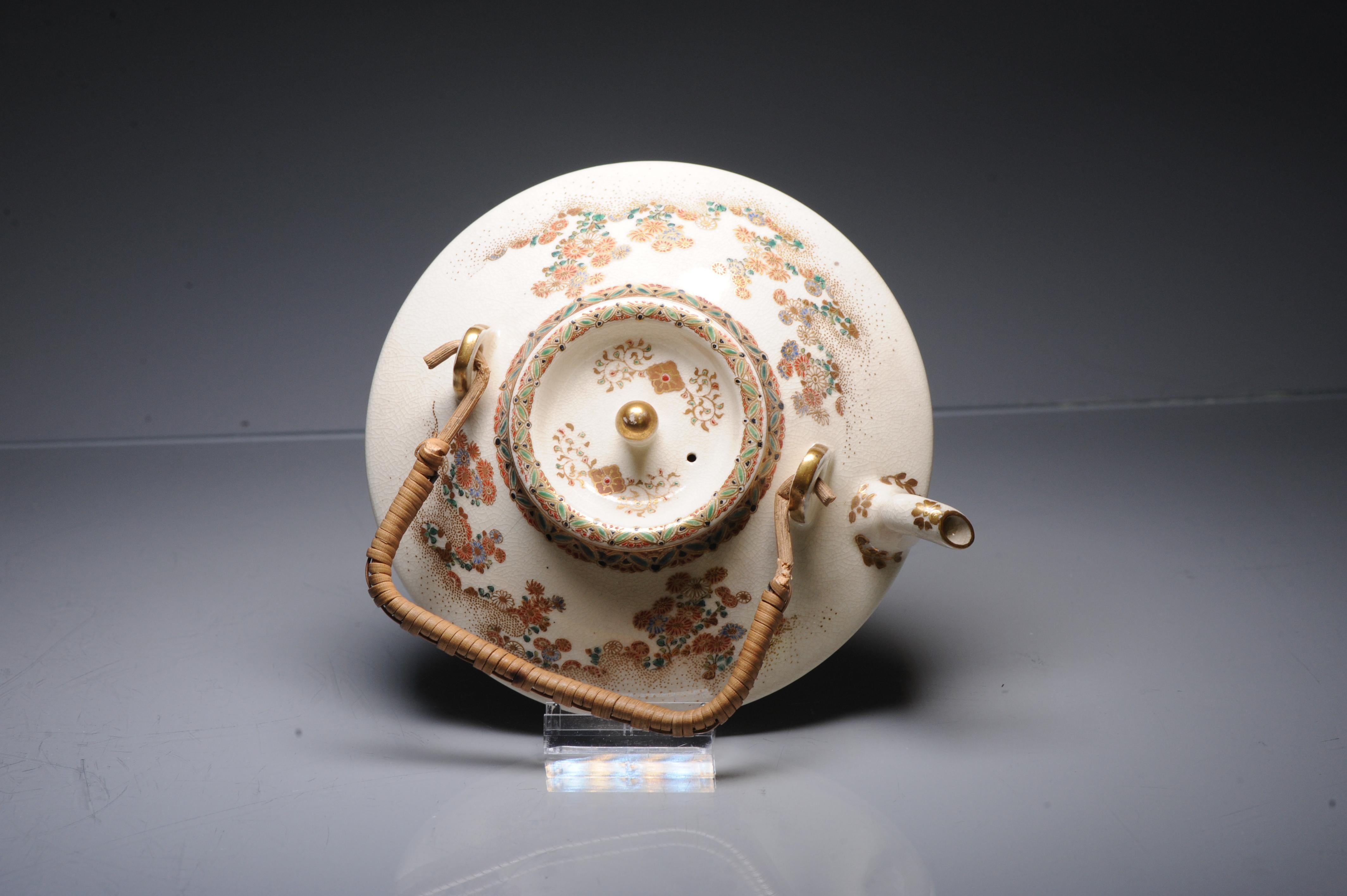Antique ca 1900 Japanese Satsuma Taizan Teapot Richly Decorated Marked For Sale 10