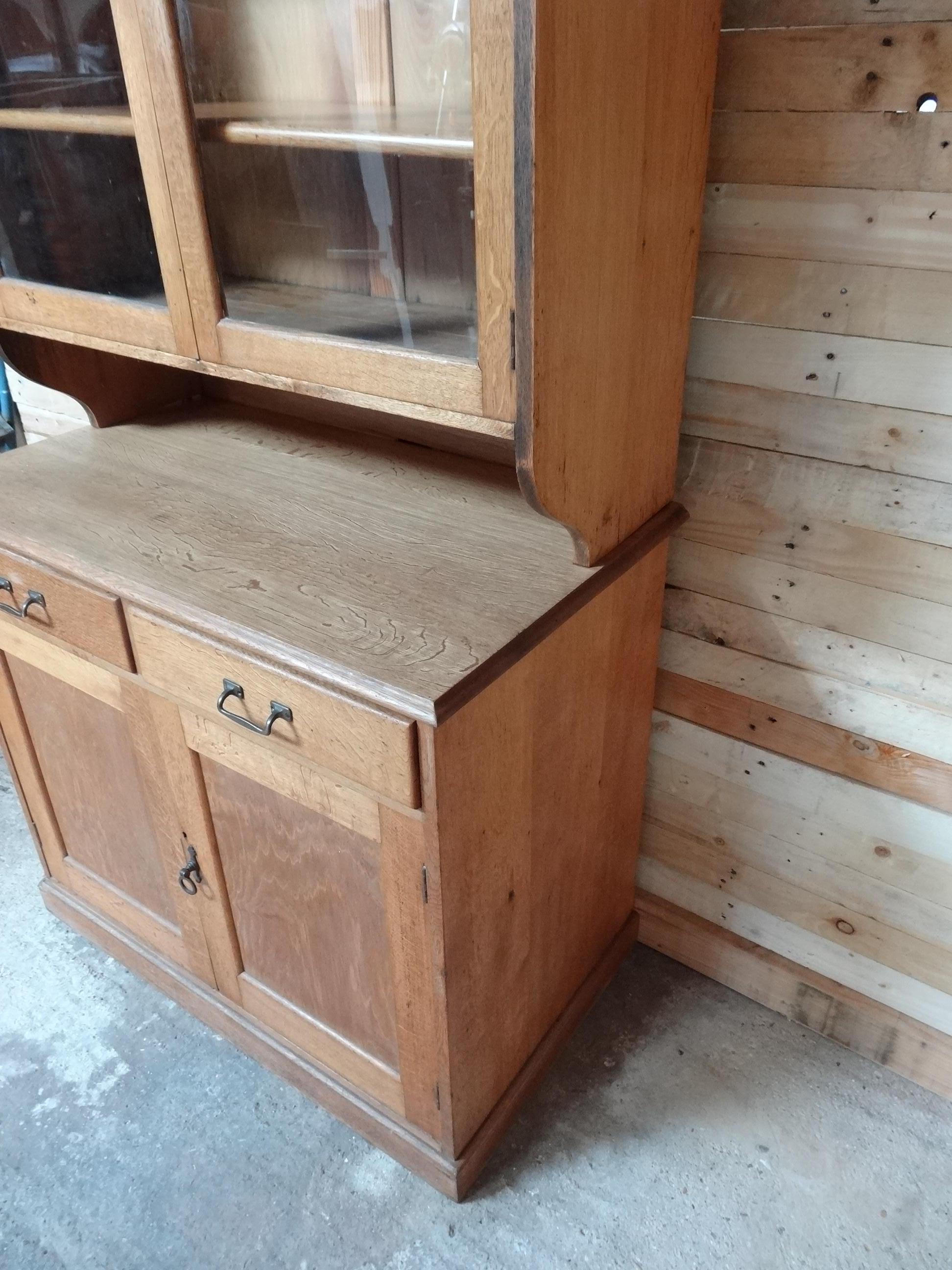 Antique Ca 1900 Solid Light Oak English Kitchen Cabinet In Good Condition In Markington, GB