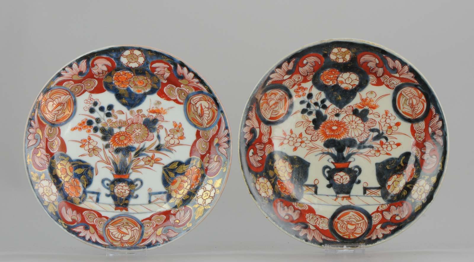 Antique circa 1700 Japanese Imari Porcelain Plates Arita Edo Flowers In Good Condition In Amsterdam, Noord Holland