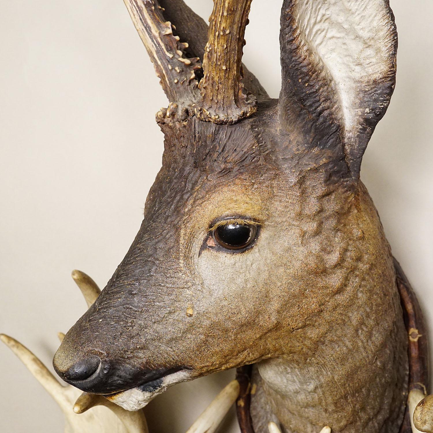 Antique Cabin Antler Wall Clock with Deer Head Austria ca. 1900 For Sale 4