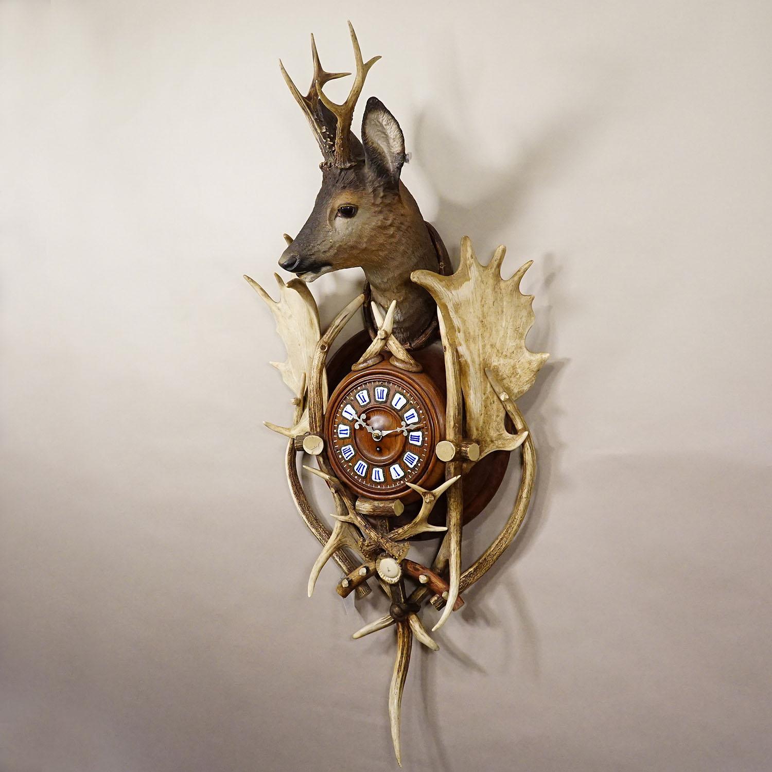 Black Forest Antique Cabin Antler Wall Clock with Deer Head Austria ca. 1900 For Sale