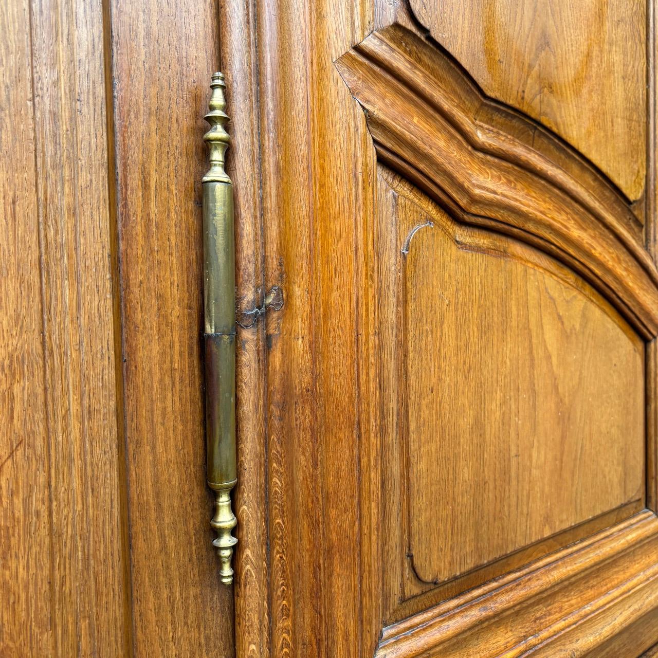 Antique cabinet  Baroque  France around 1700  Unique lock & key For Sale 1