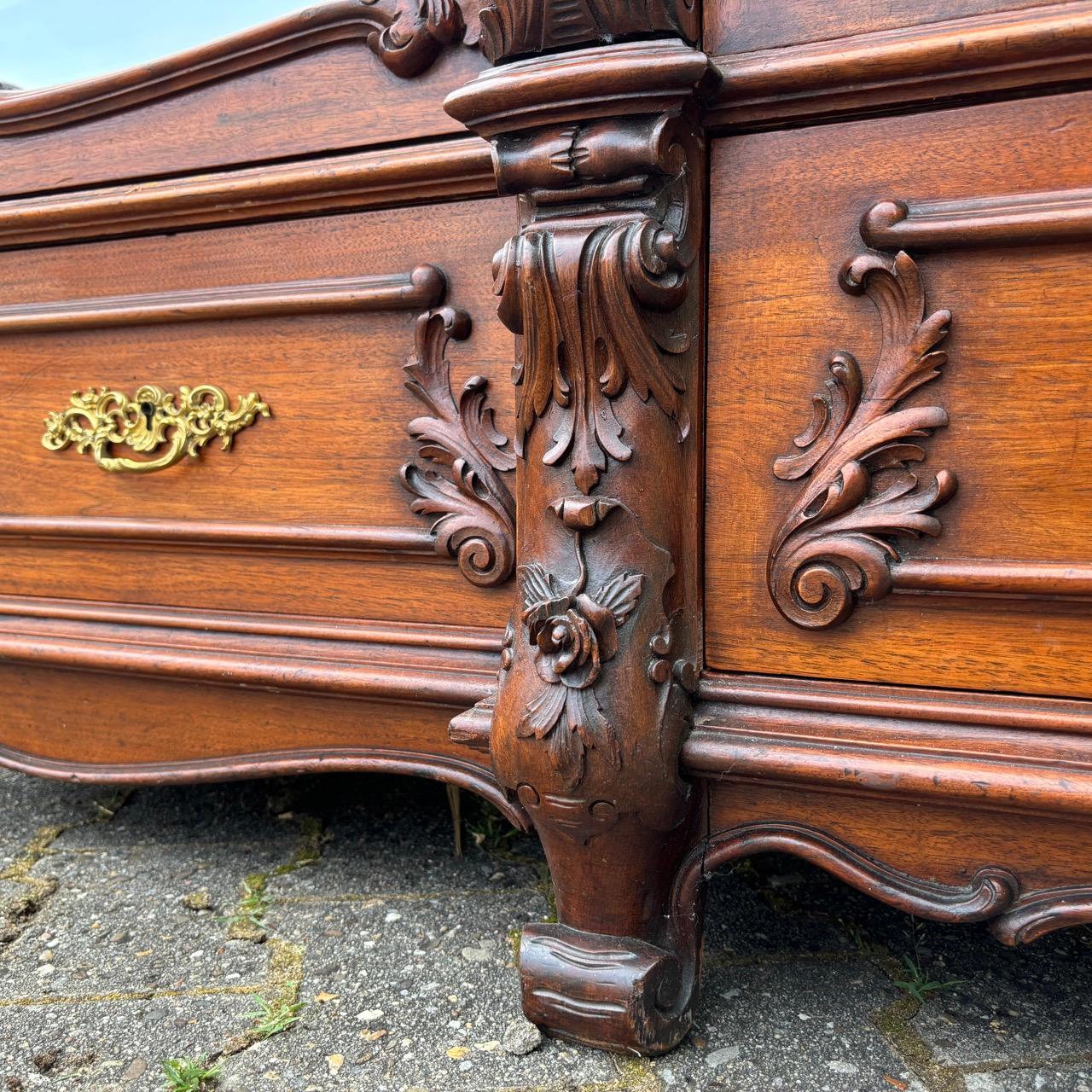 Armadio antico  Berlino, 1856  Noce e Oak  Condizioni ottimali 7