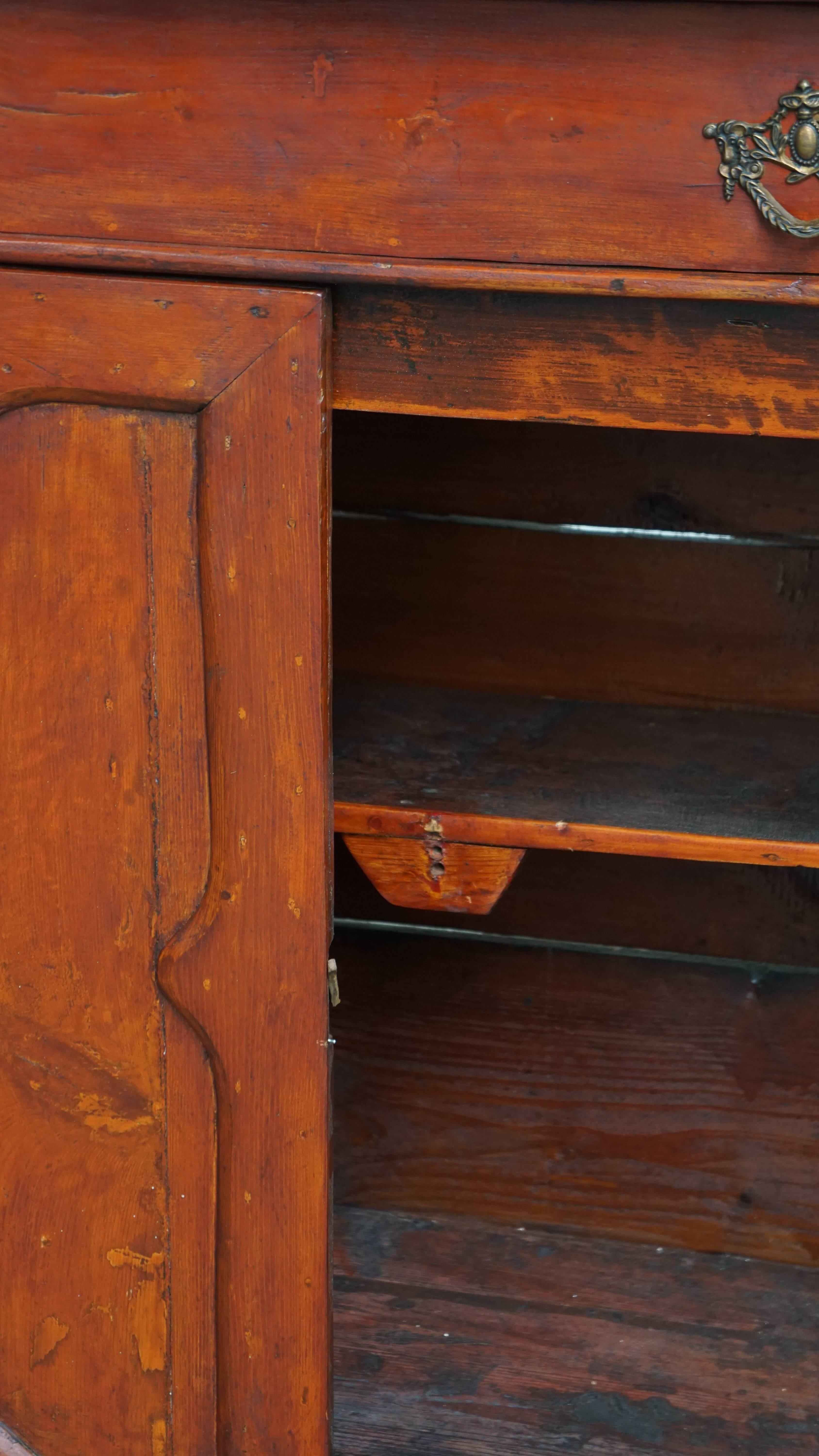 Antique Cabinet in Red/Brown with 2 Doors and a Drawer with Working Lock For Sale 6