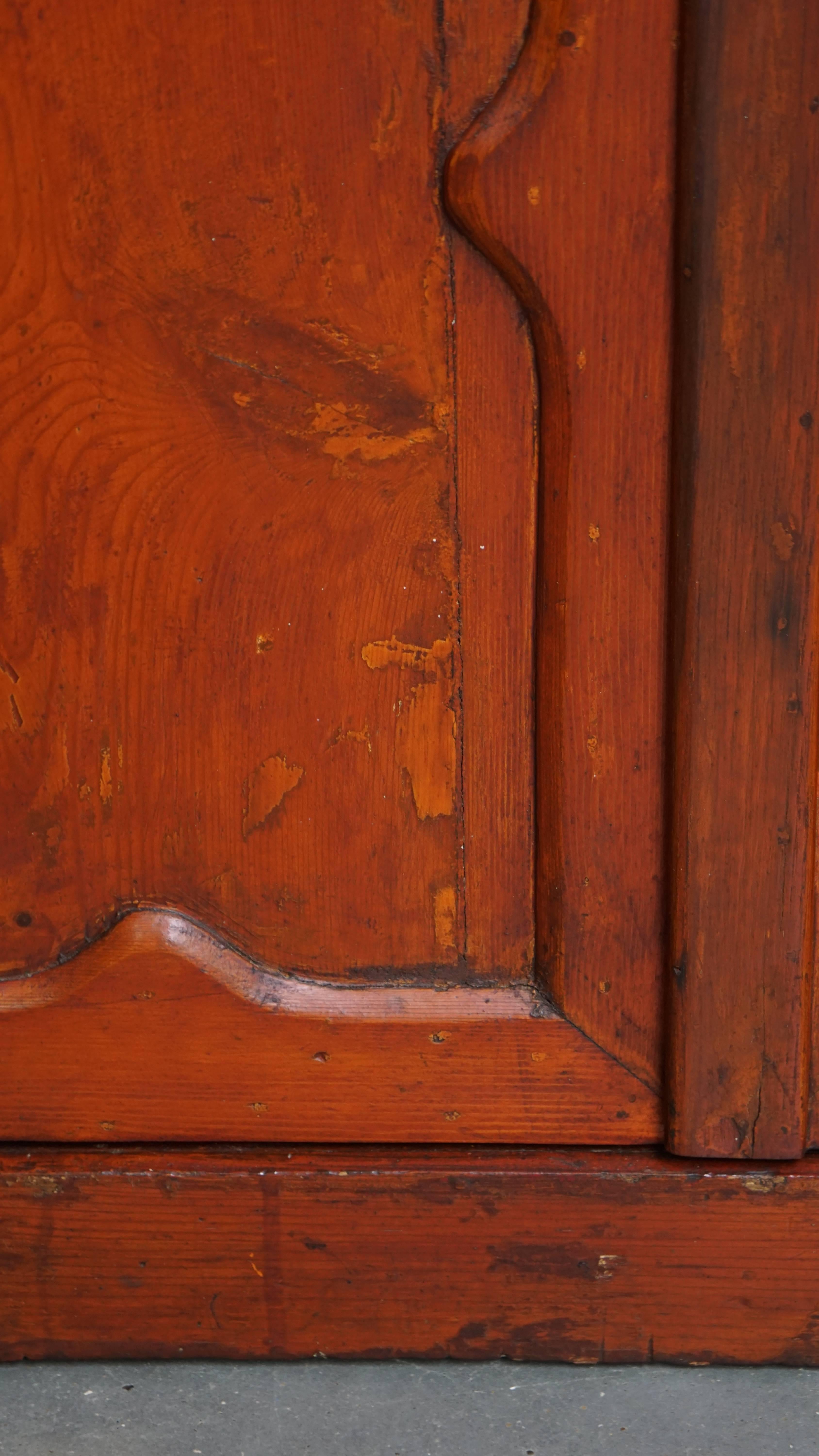 Antique Cabinet in Red/Brown with 2 Doors and a Drawer with Working Lock For Sale 7