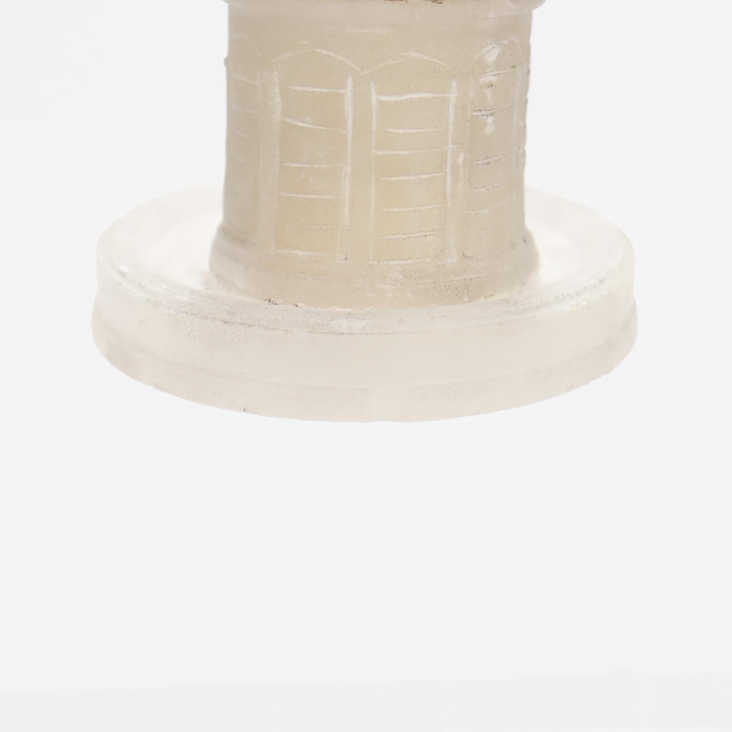 Escultura antigua de alabastro Gran Tour de la Torre Inclinada de Pisa, tamaño armario en venta 7