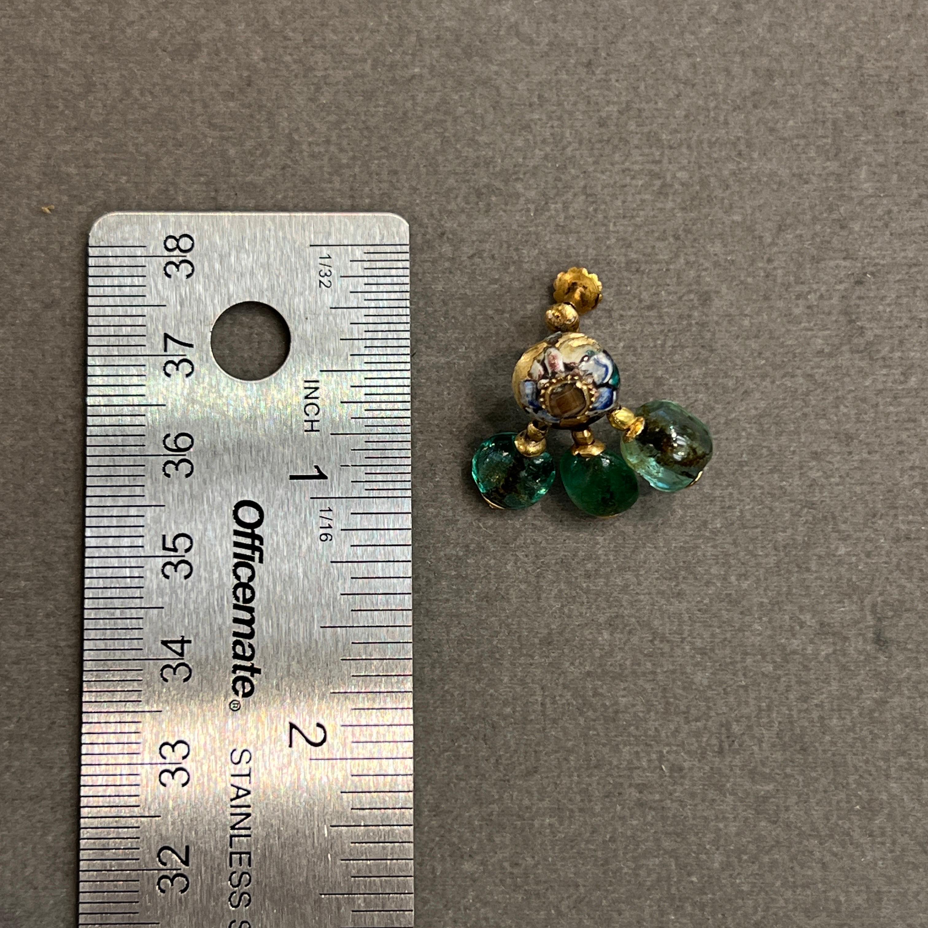 Antique Cabochon Emerald and Enamel Earrings In Good Condition For Sale In New York, NY