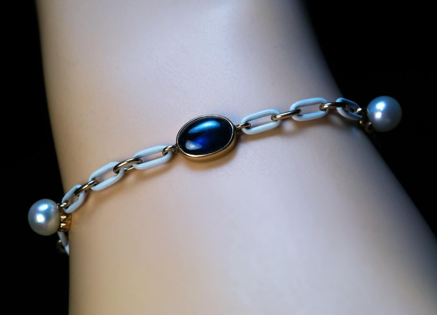 Antique Cabochon Sapphire Pearl Enamel Gold Bracelet In Excellent Condition For Sale In Chicago, IL
