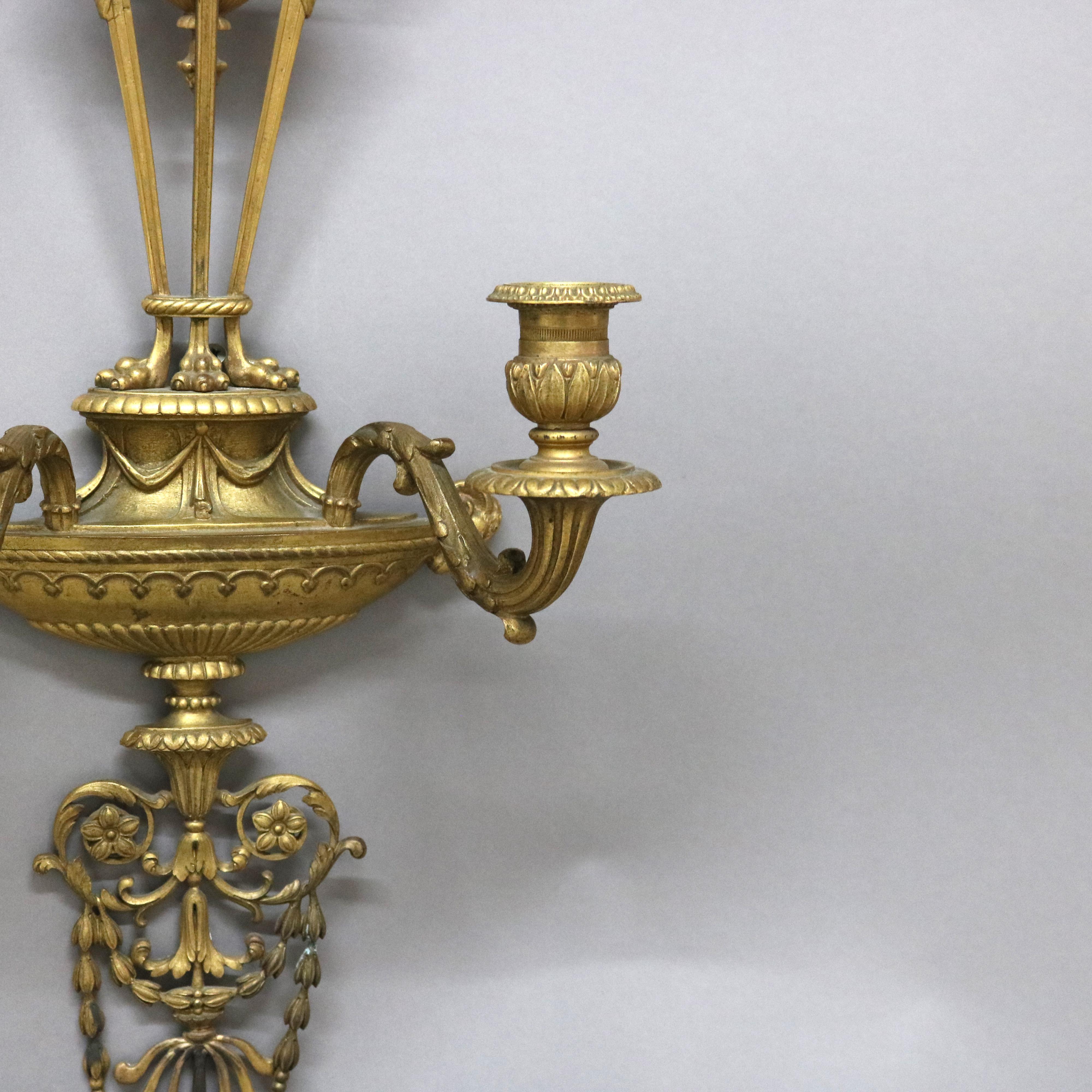 Antico Caldwell & Co. Applique a due candele in bronzo Impero Francese con guarnizione in vendita 1