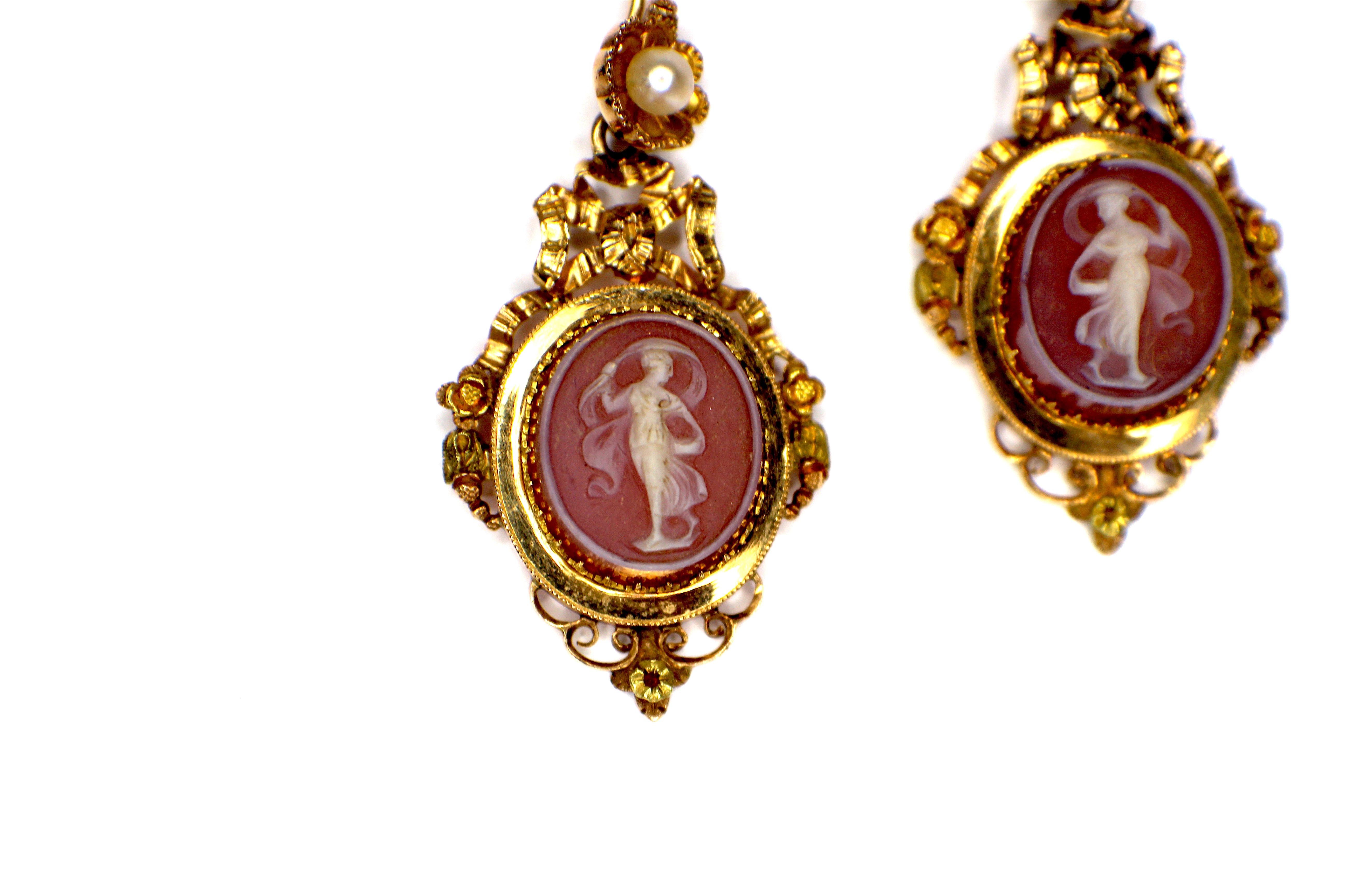 Antique Cameo Agate & Pearl earings. 1860´s 